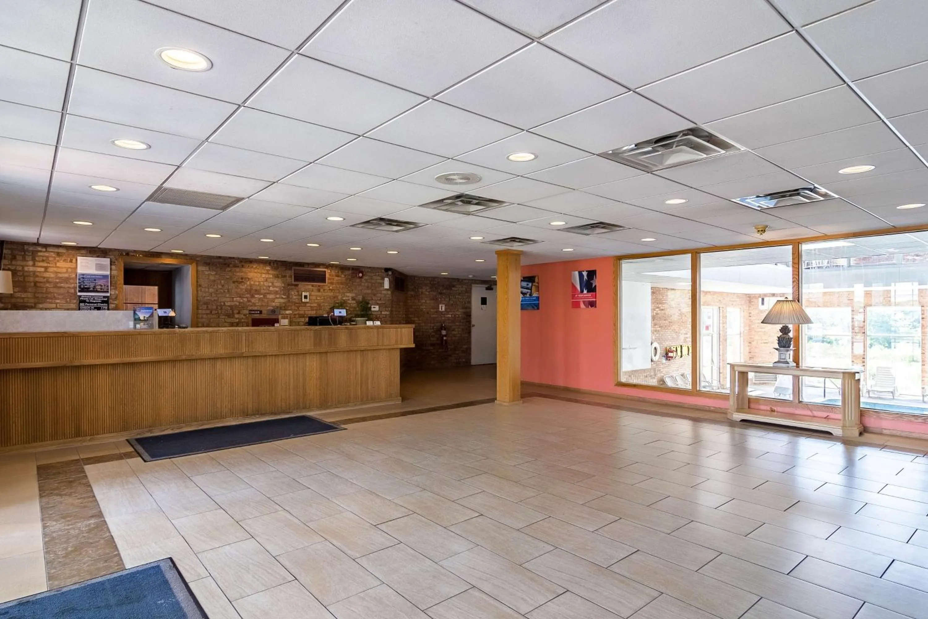 Lobby or reception in Motel 6-Grand Rapids, MI - Northeast