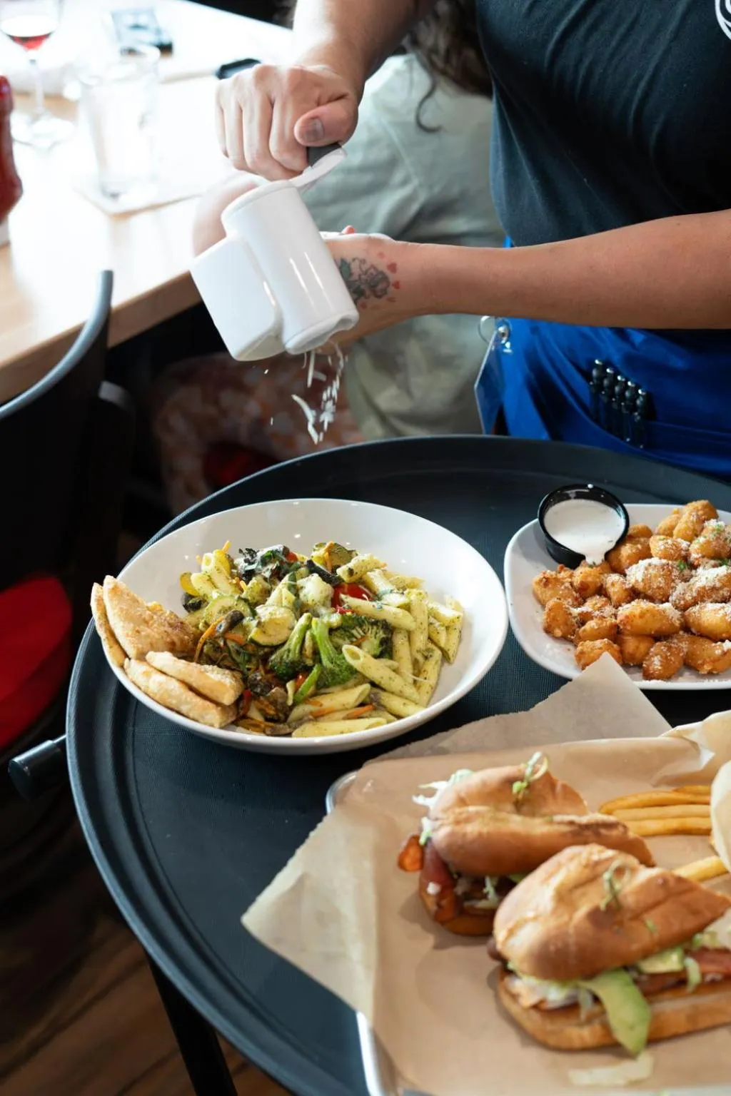 Meals in Ramada by Wyndham Sioux Falls Airport - Waterpark Resort & Event Center