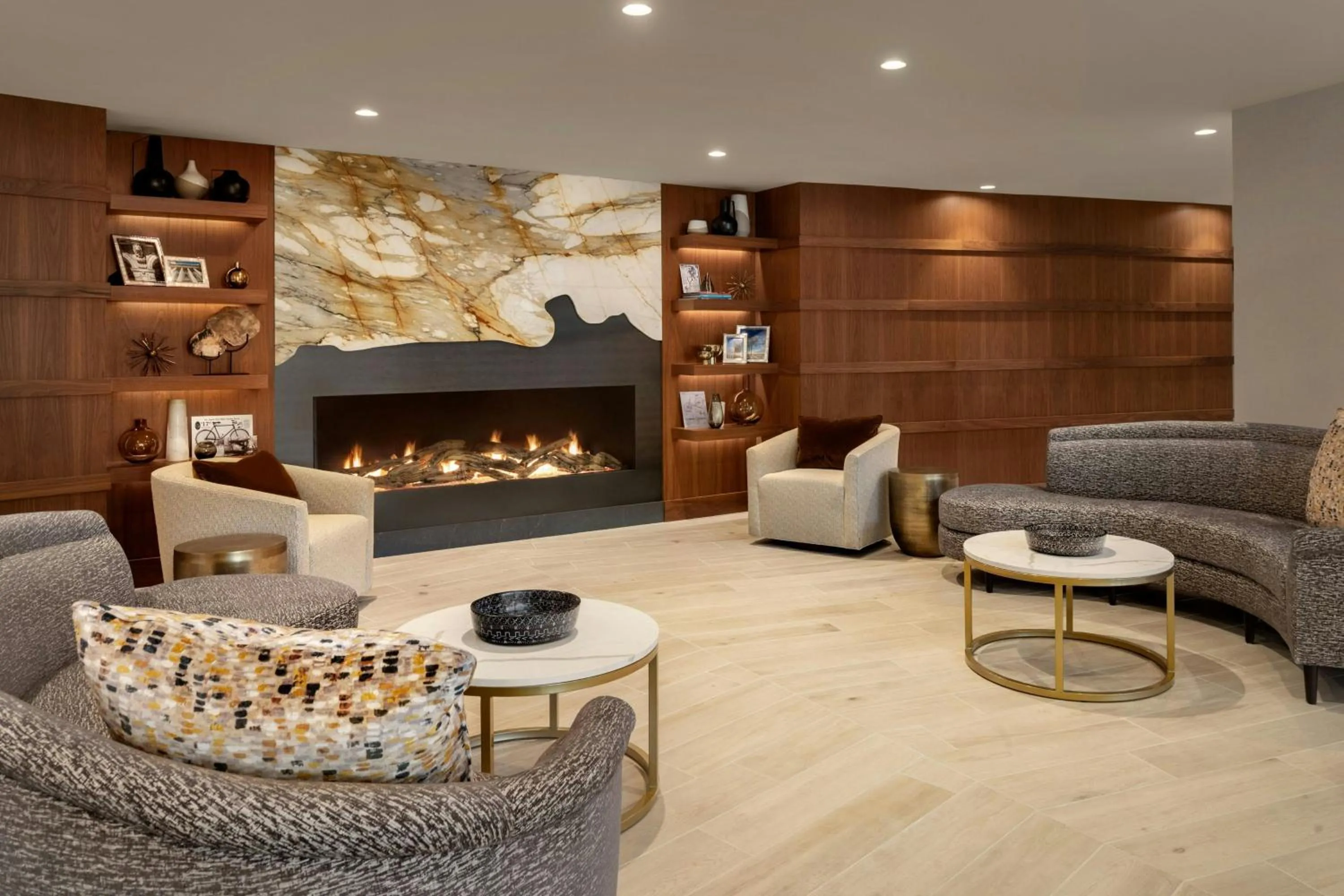 Lobby or reception in Madison Marriott South