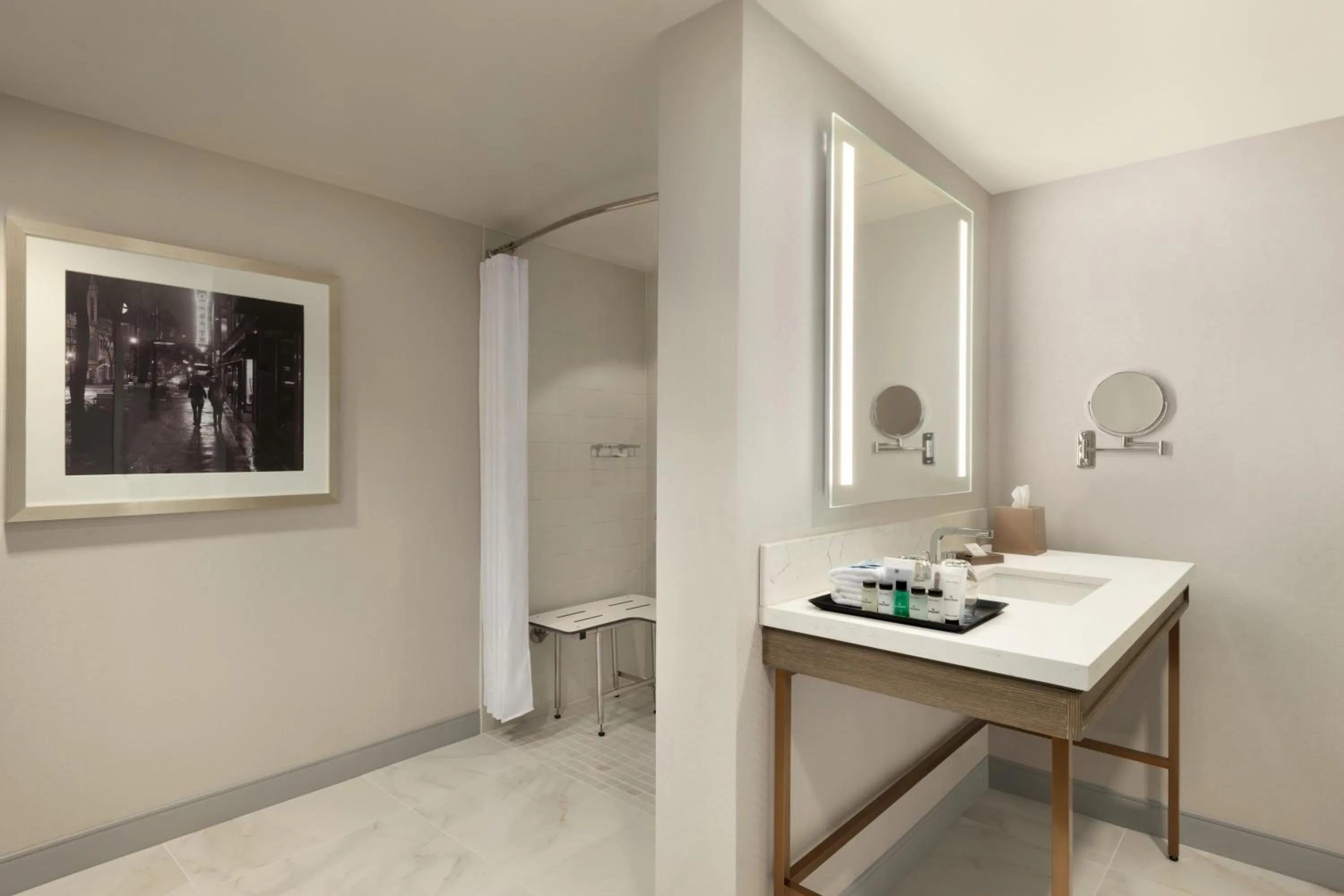 Bathroom in Madison Marriott South