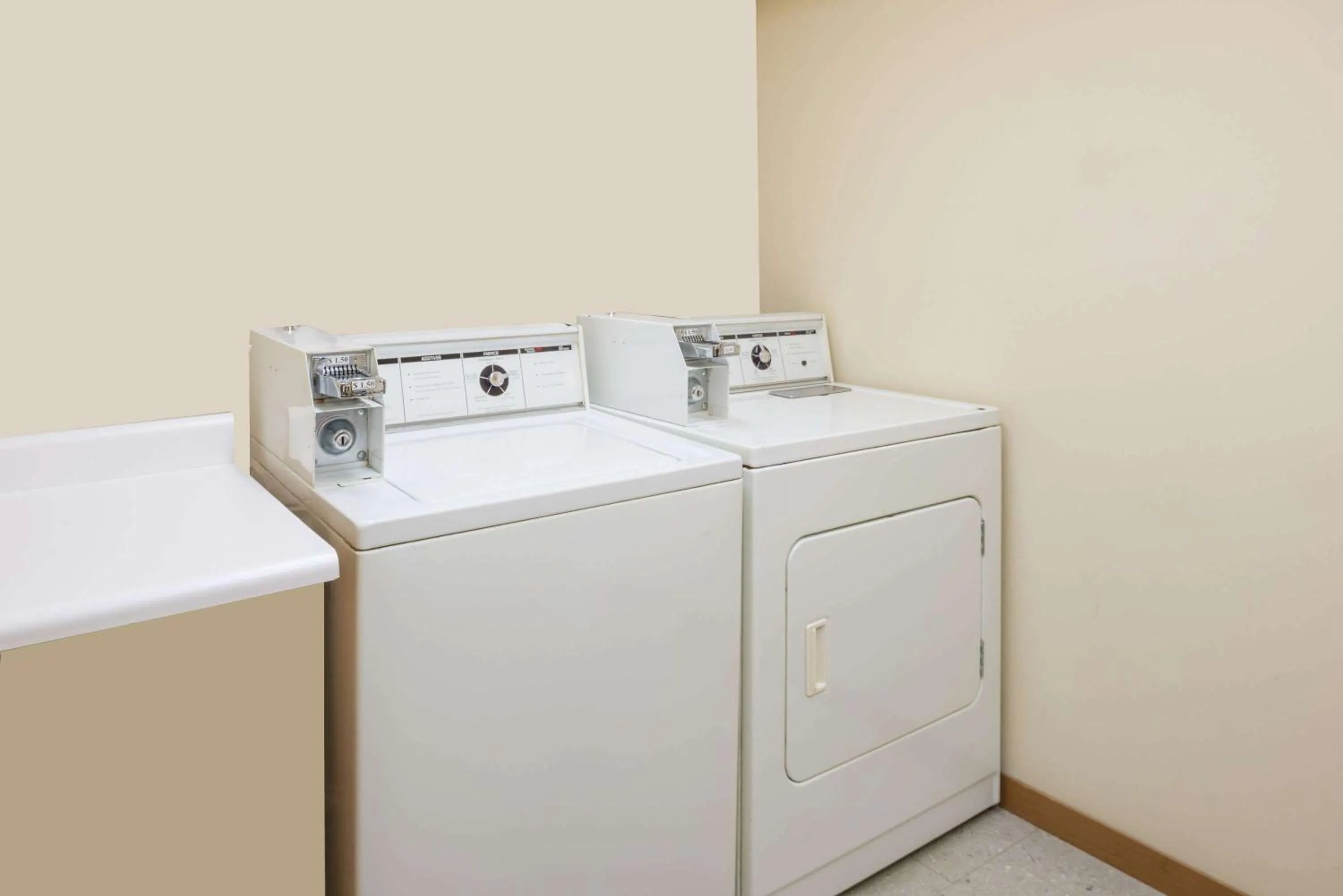 On site in Super 8 by Wyndham Staunton