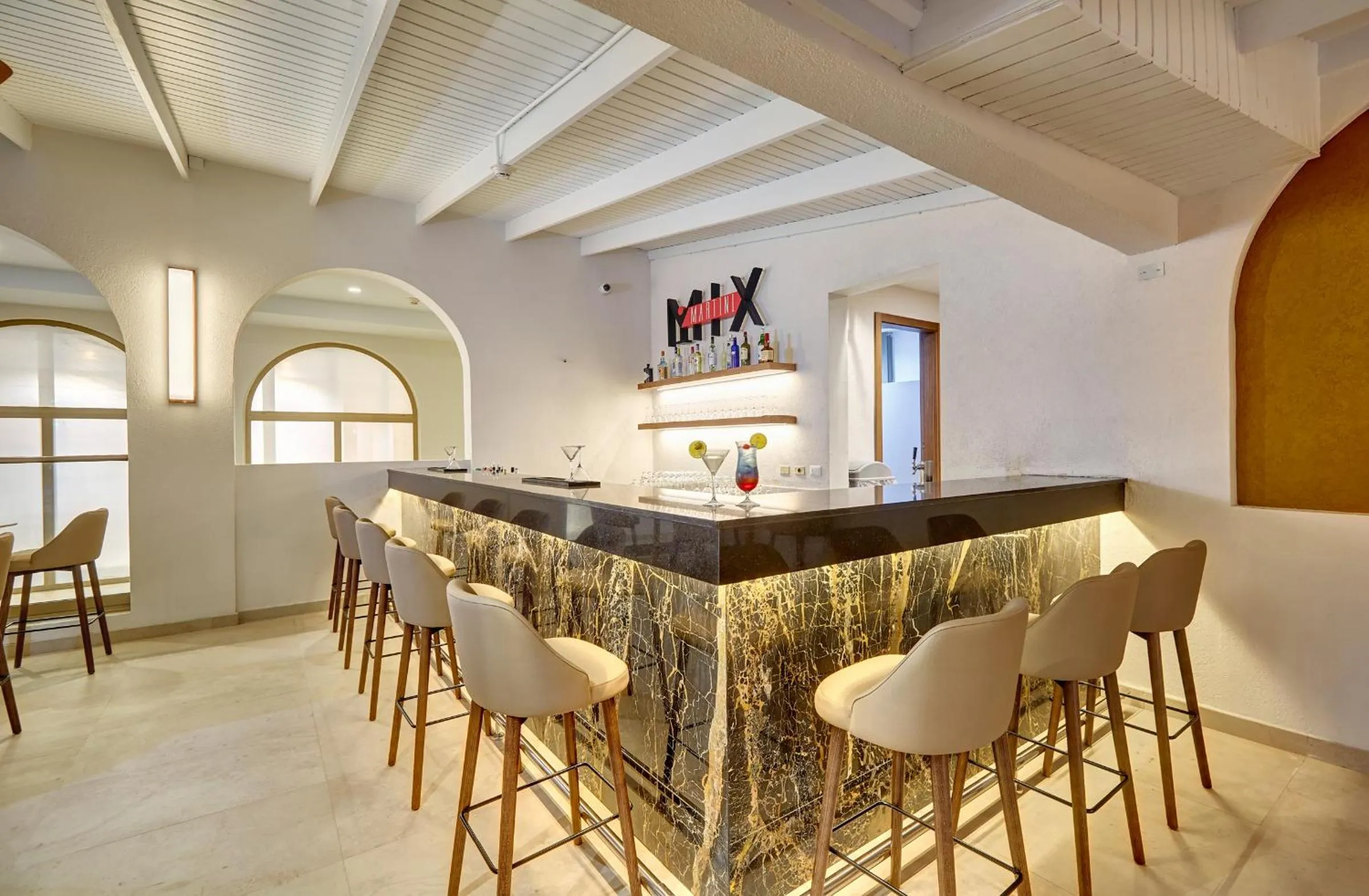 Lounge or bar in Royalton Grenada, An Autograph Collection All-Inclusive Resort