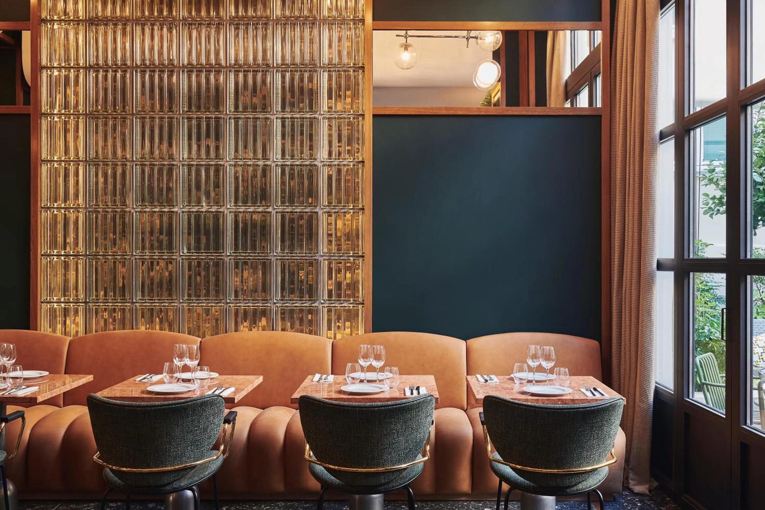 Restaurant/places to eat in Hôtel Le Ballu