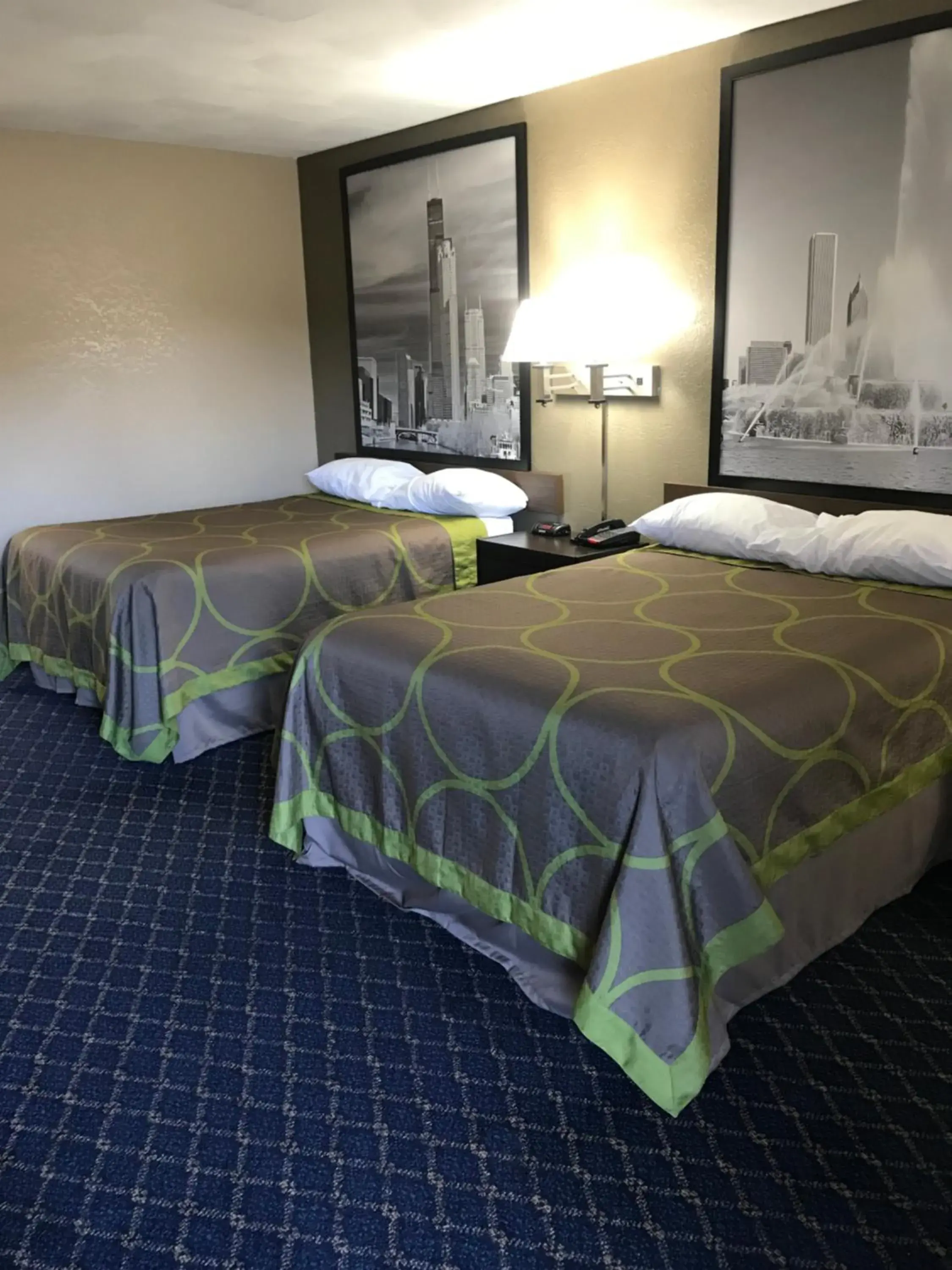 Double Room with Two Double Beds - Smoking in Super 8 by Wyndham Taylorville IL Double Room with Two Double Beds - Smoking in Super 8 by Wyndham Taylorville IL