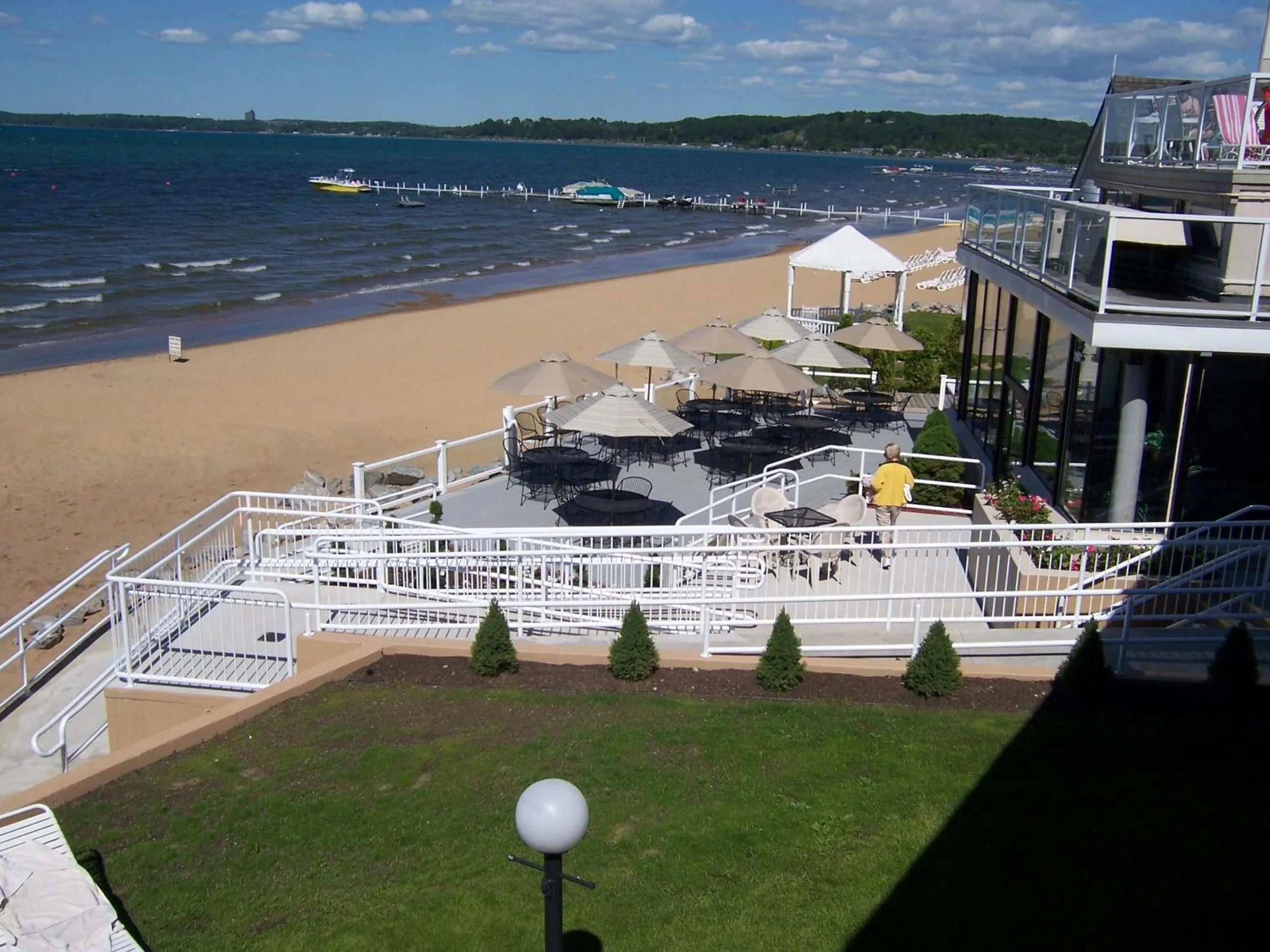 Beach in Pinestead Reef Resort