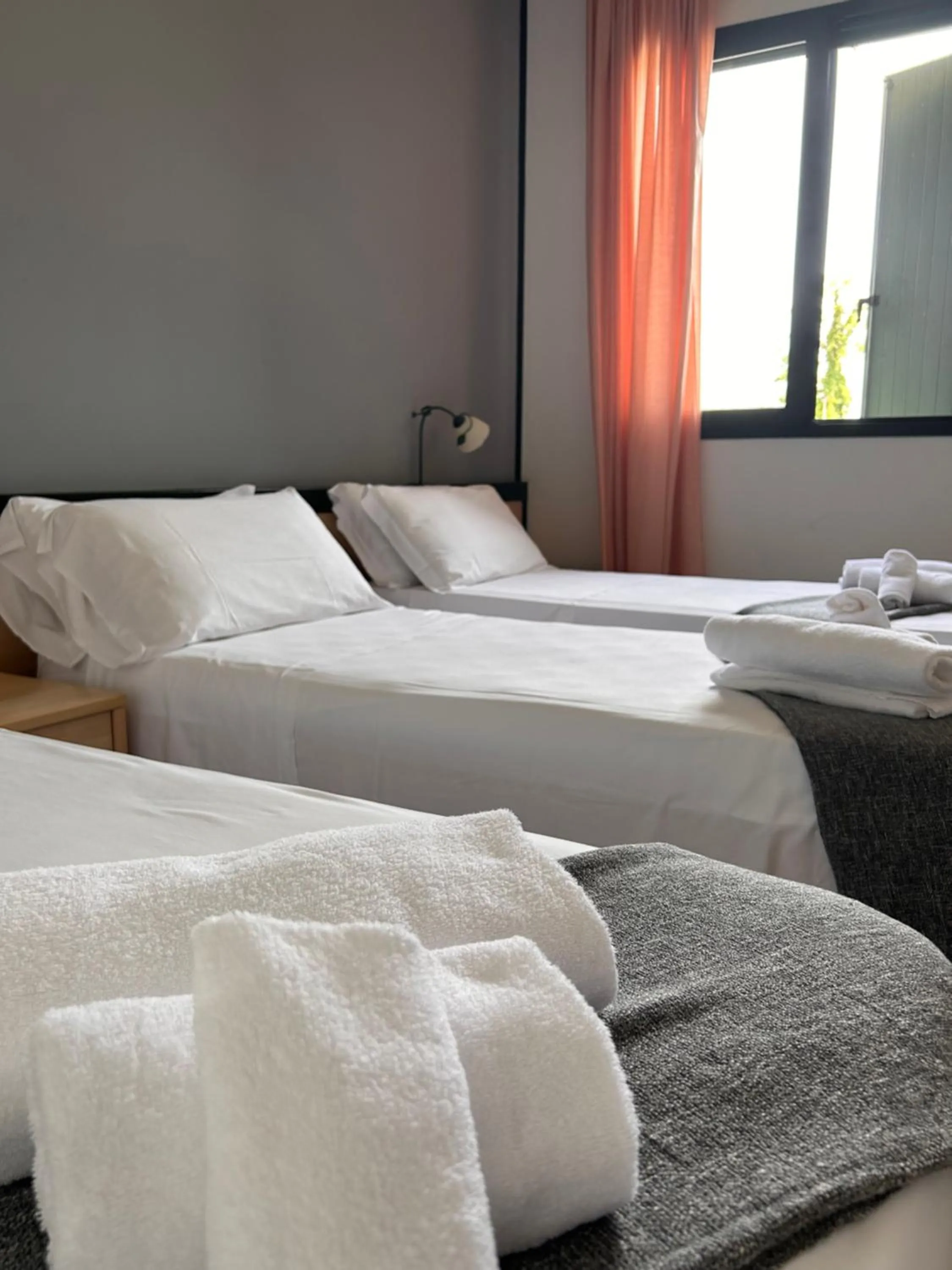Bed in Hotel Gran Delta di ALBA-INVEST srl