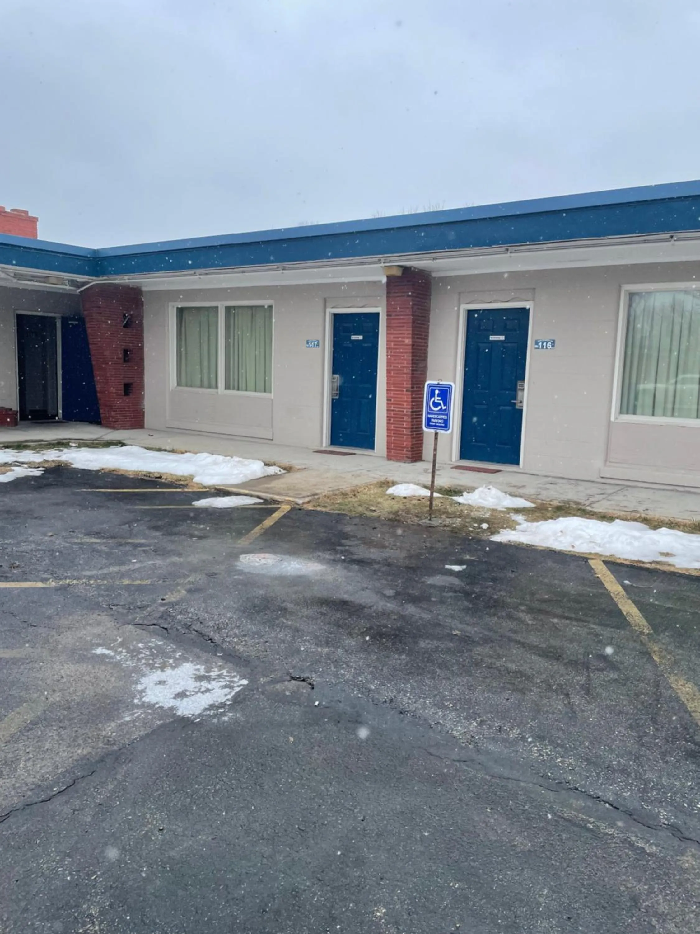 American Motor Inn - Rock Island