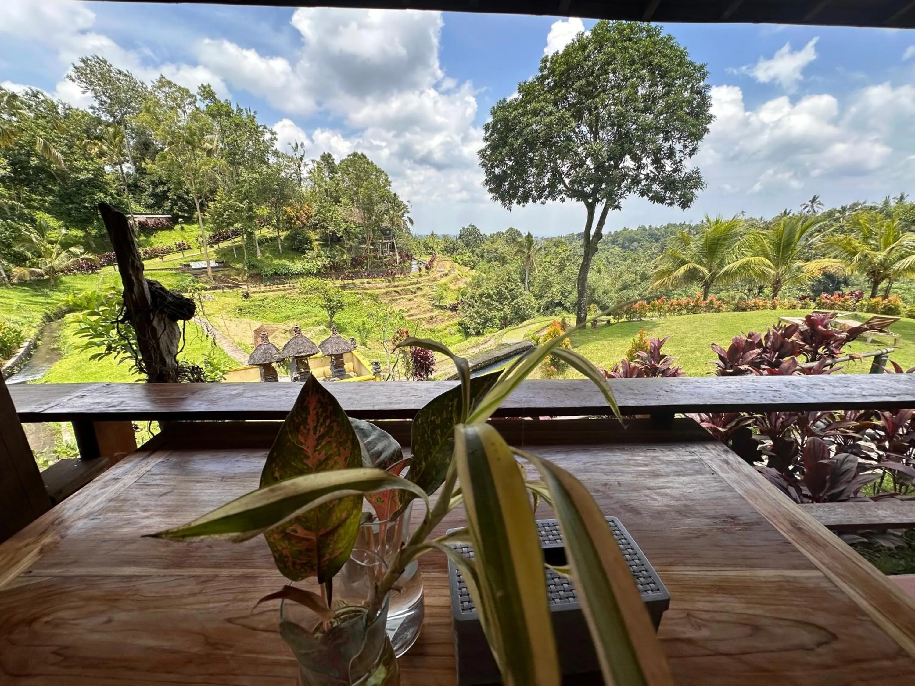 Restaurant/places to eat in Sang Tirta Resort