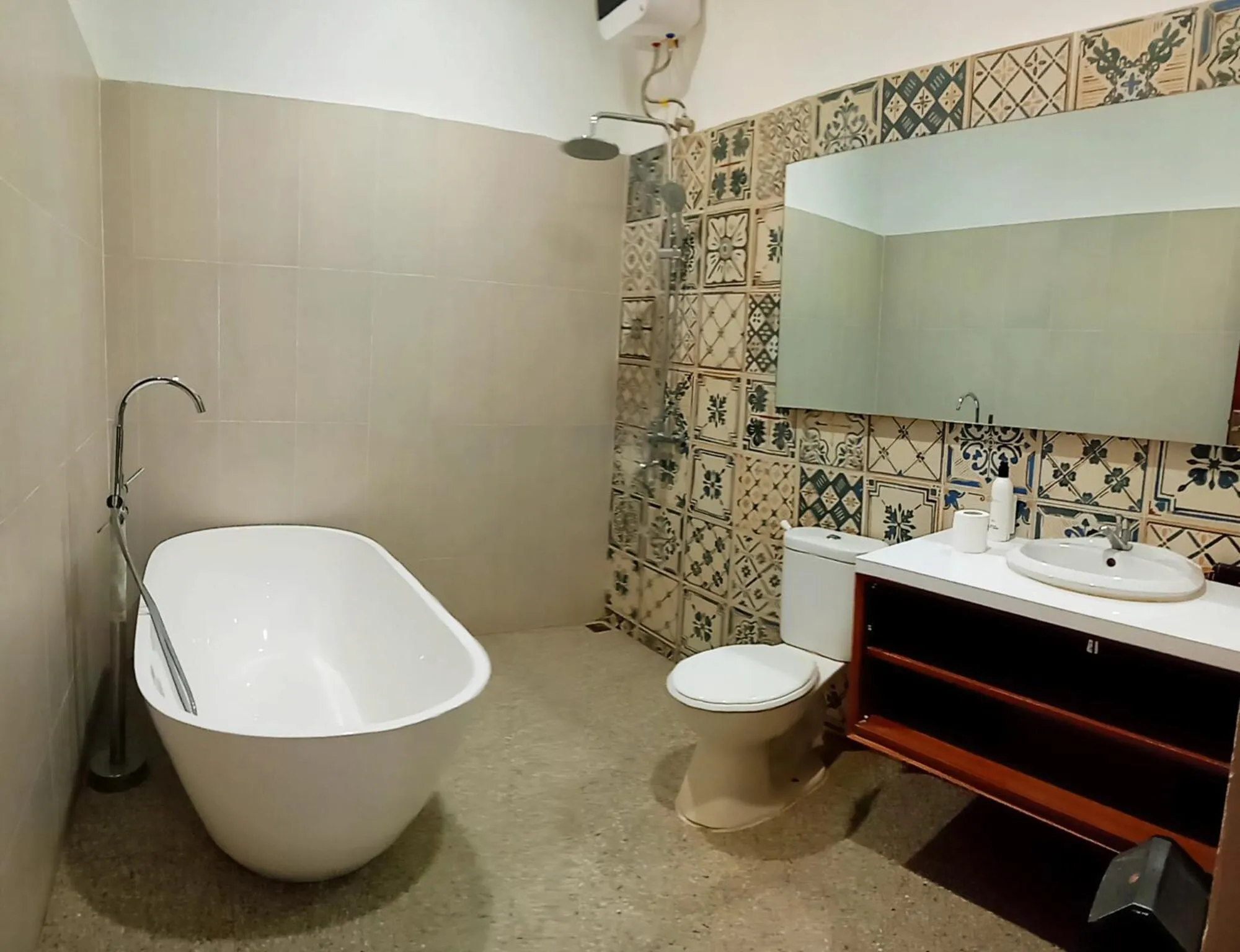 Bath in Jatiluhur Valley Resort