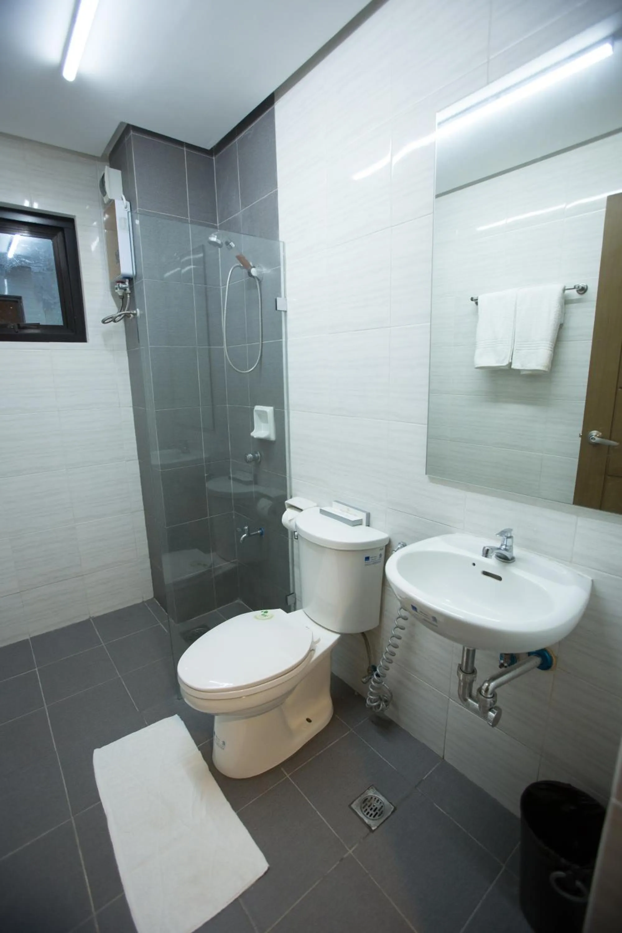 Shower in The Lanang Suites