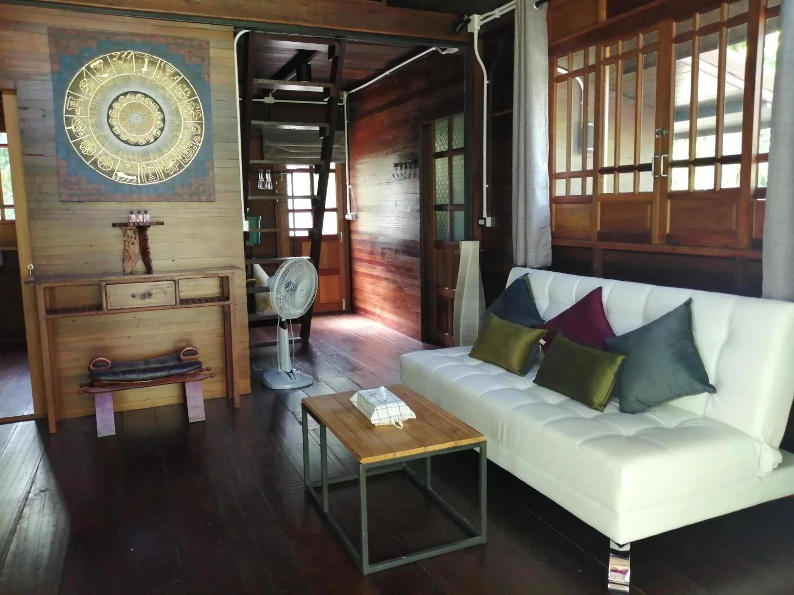 Rustic​ Charm​ Suphan​