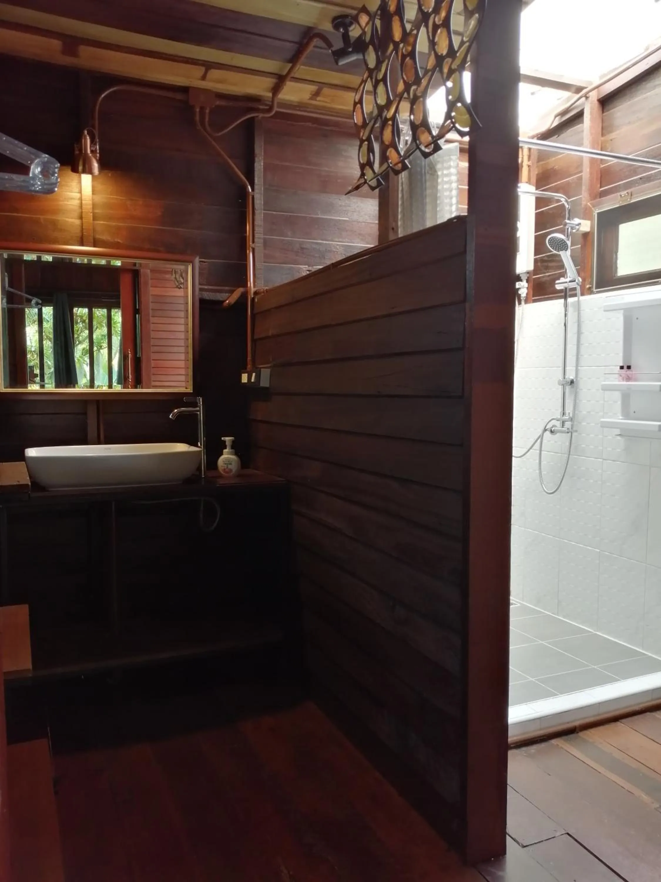 Rustic​ Charm​ Suphan​