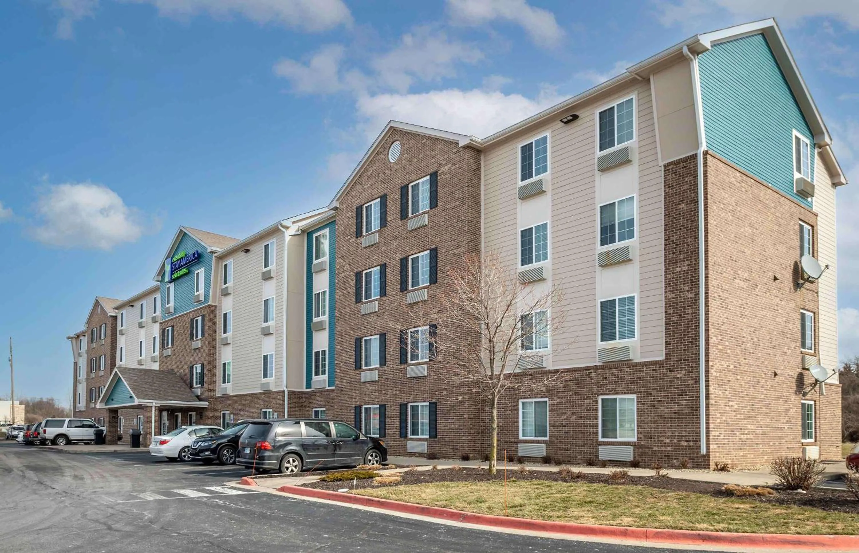 Property building in Extended Stay America Select Suites - Indianapolis - West