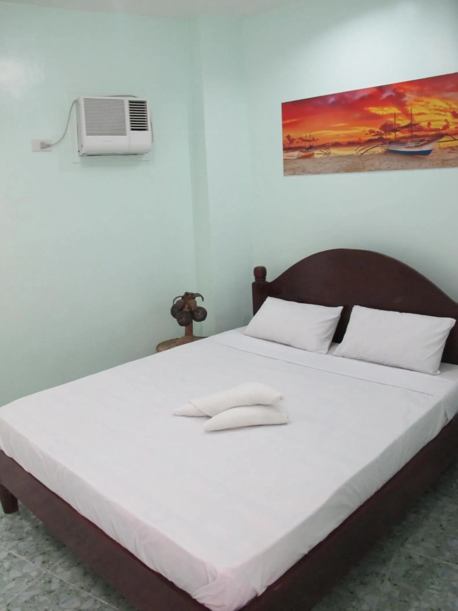 Bed in Cool Stay Inn