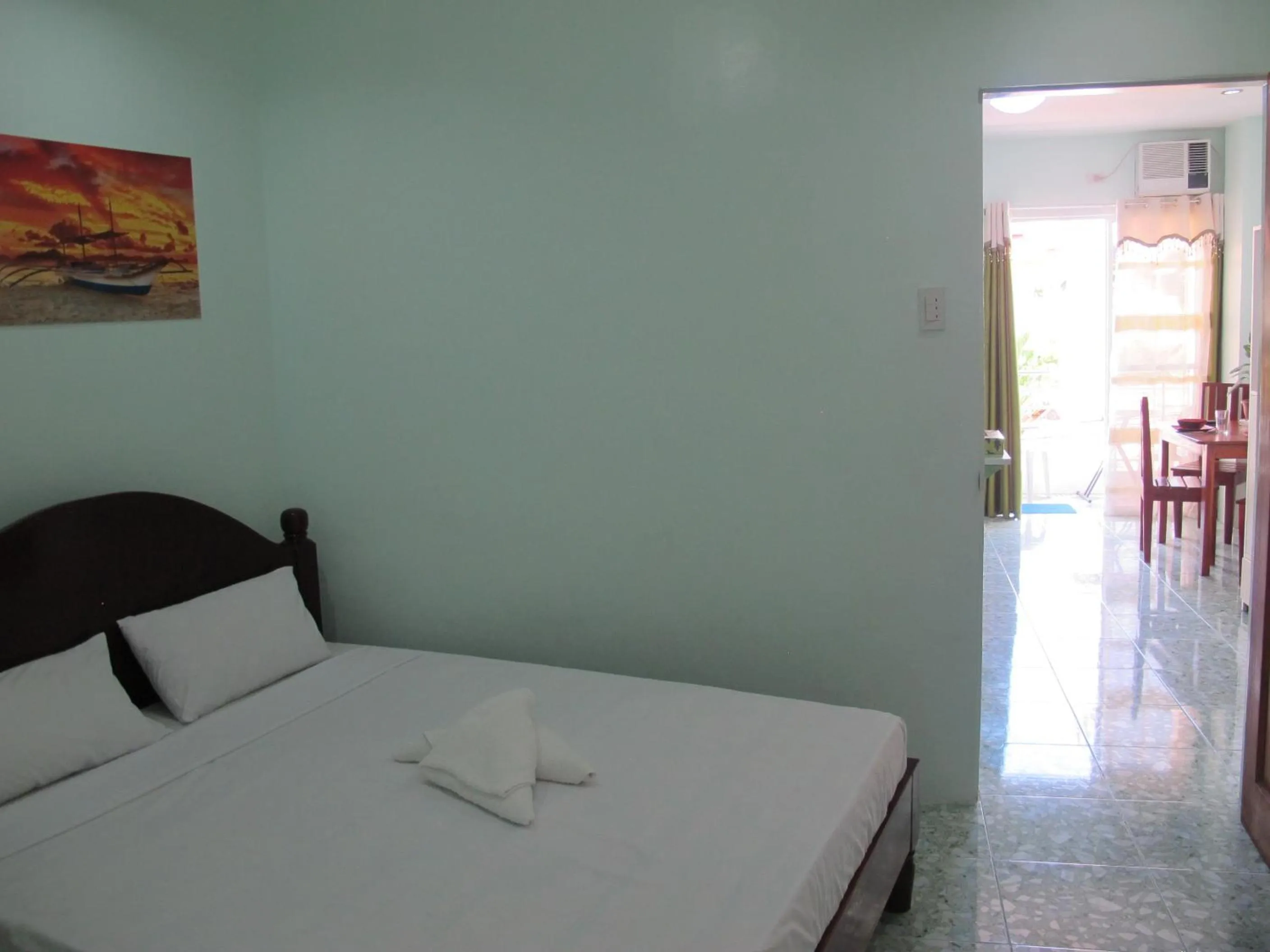 Bed in Cool Stay Inn