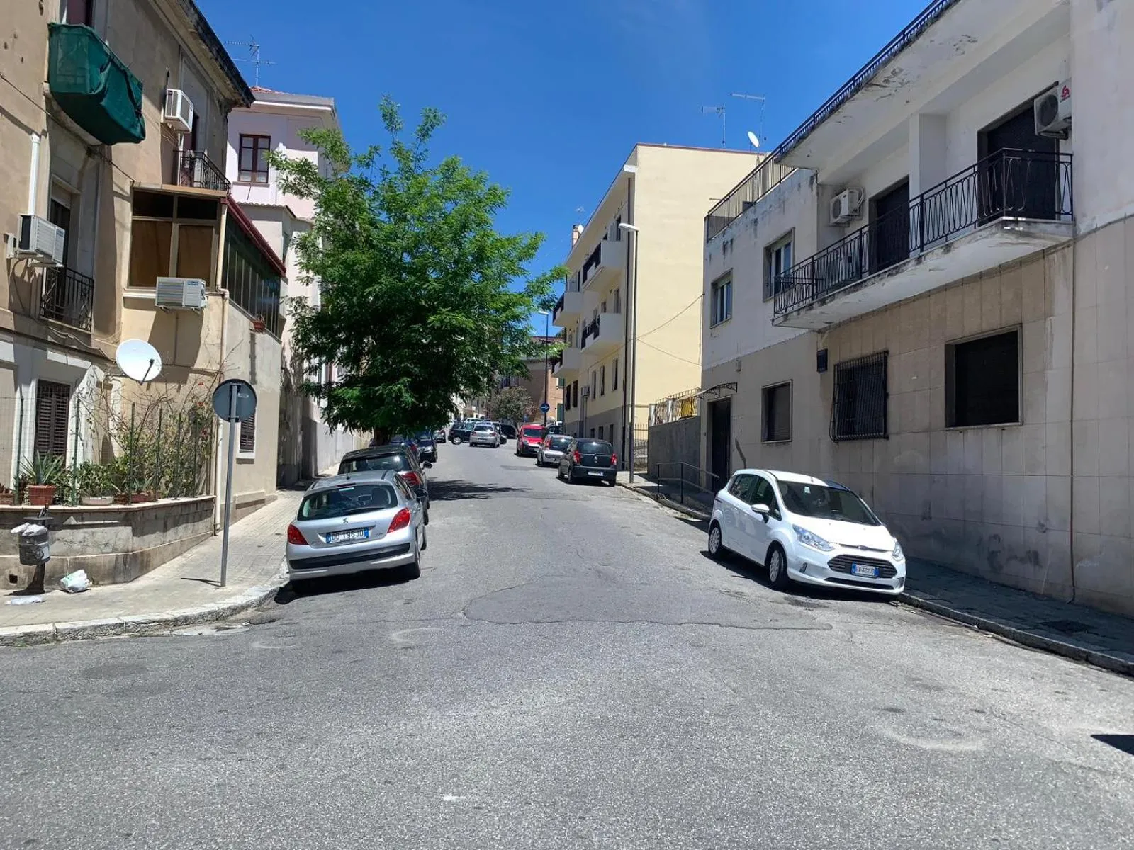 Neighbourhood in MAGNA GRECIA B&B