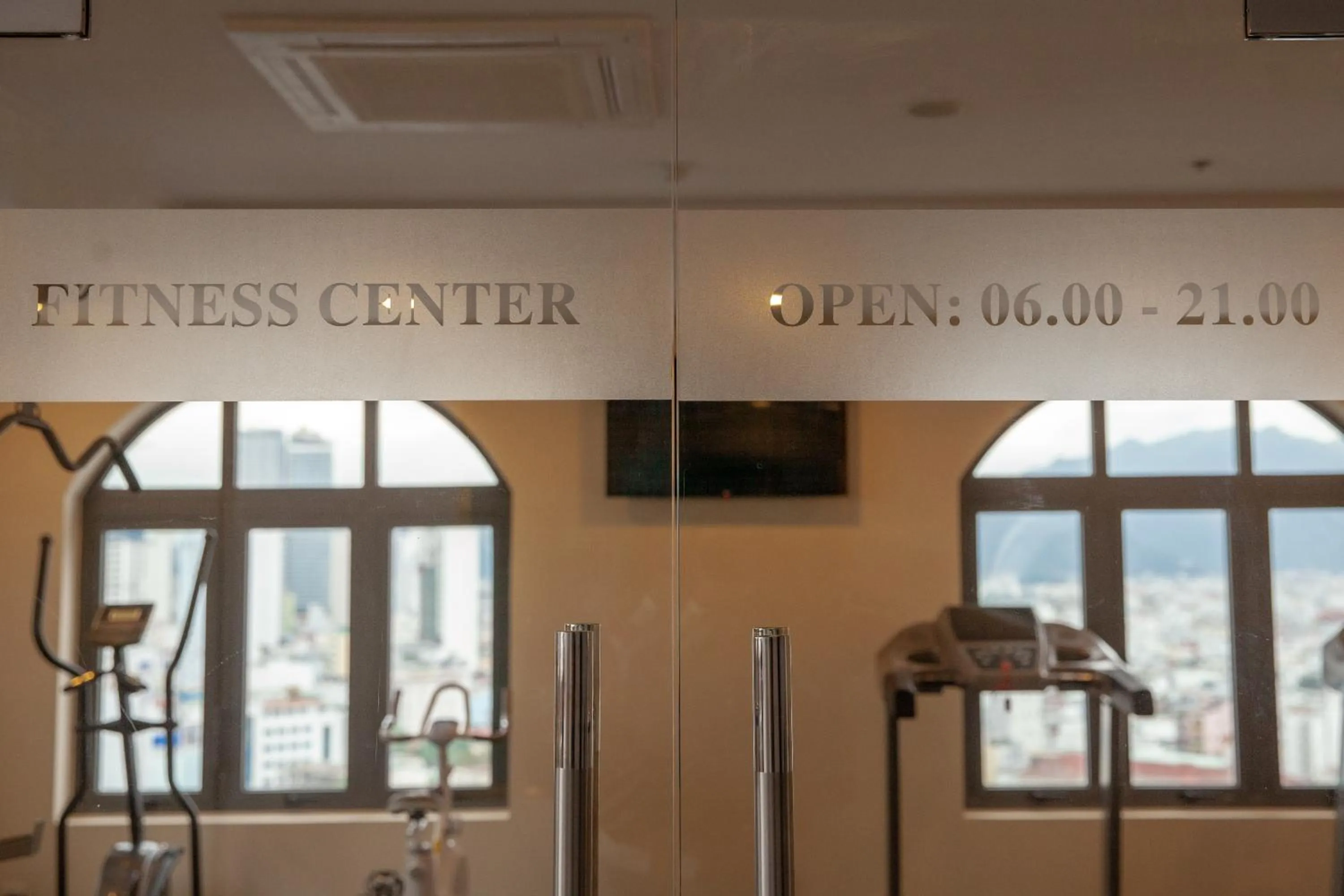 Fitness centre/facilities in Florida Hotel