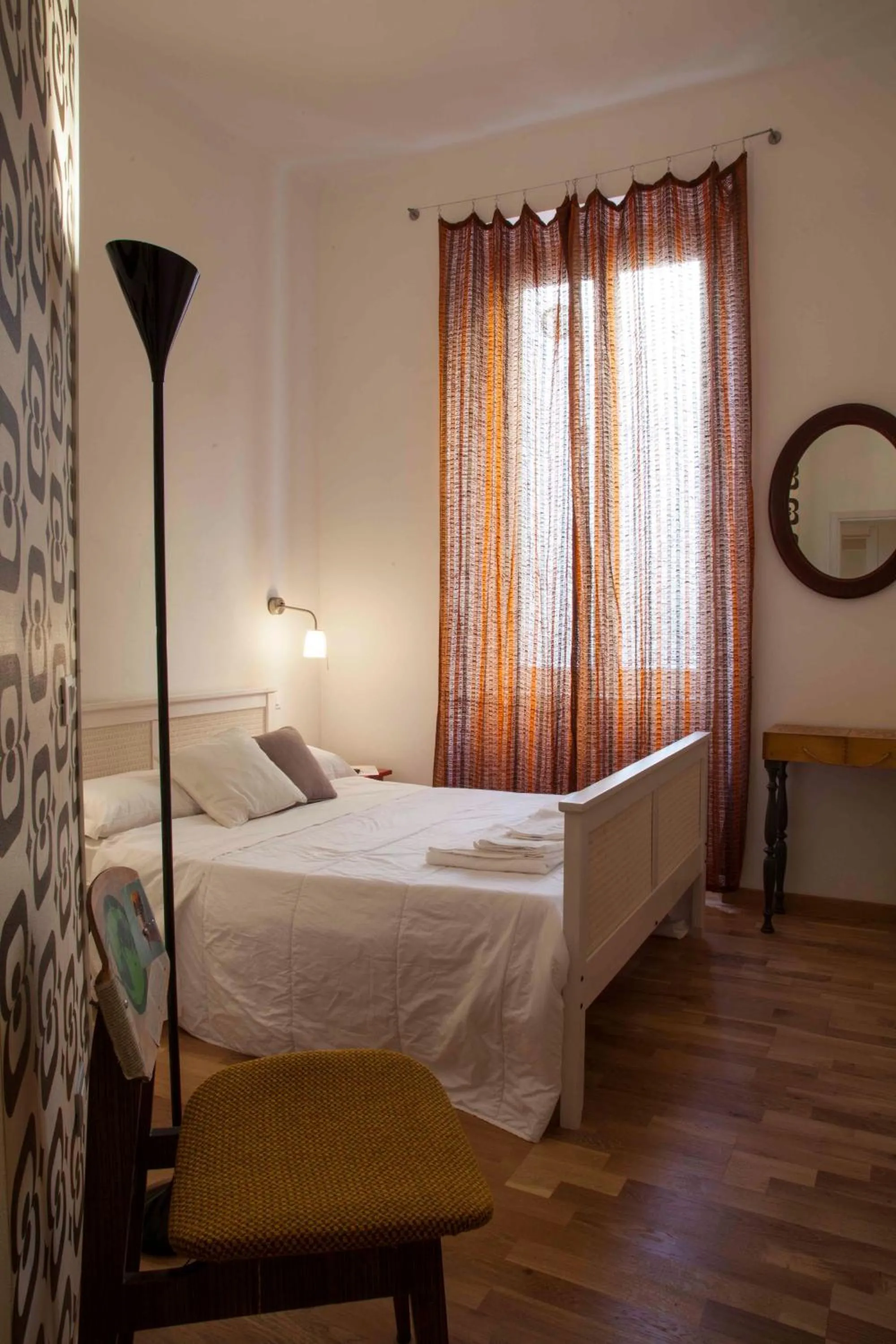 Photo of the whole room, Bed in Albergo delle Spezie