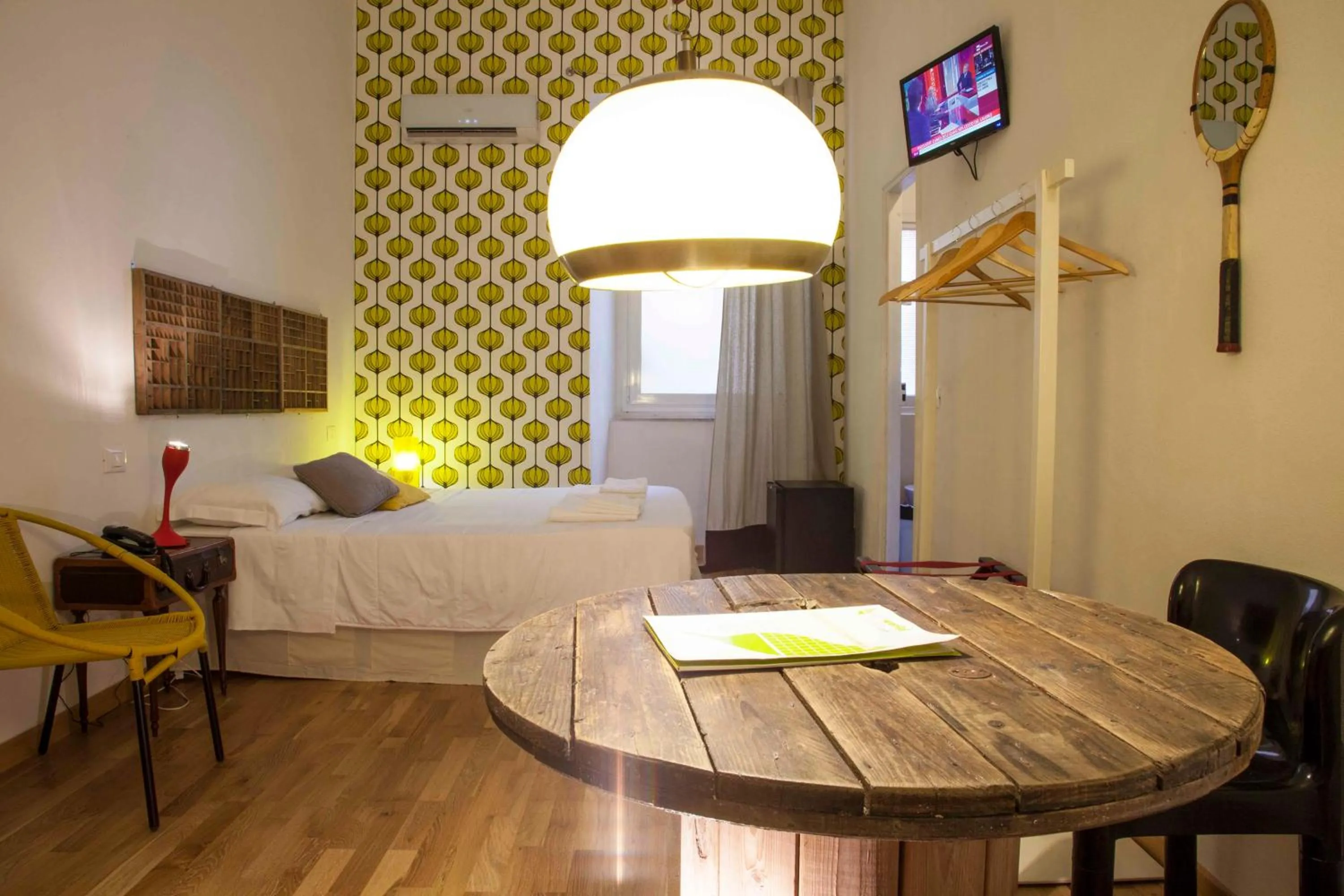 Photo of the whole room, Bed in Albergo delle Spezie