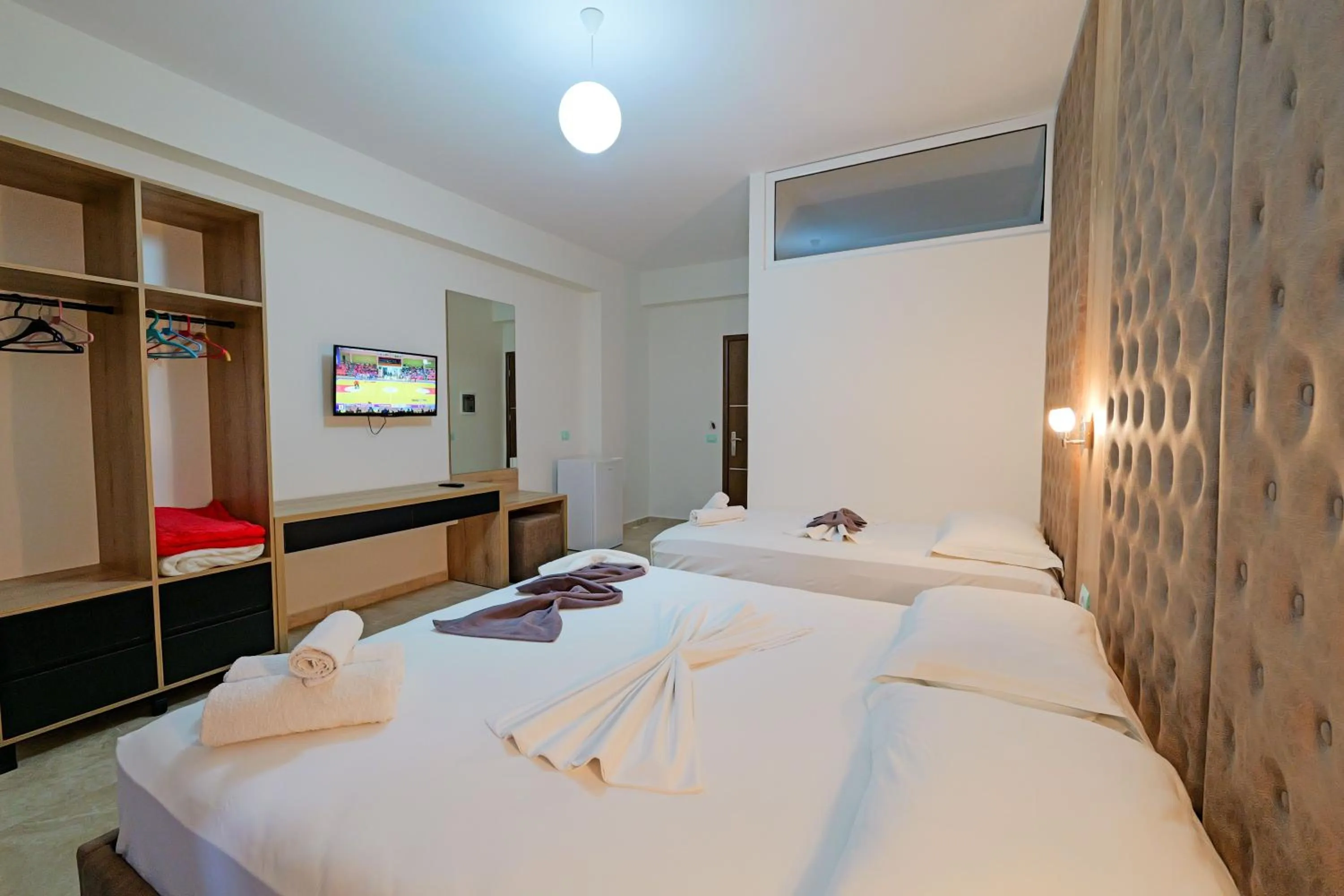 Photo of the whole room, Bed in Hotel Esmerald Ksamil