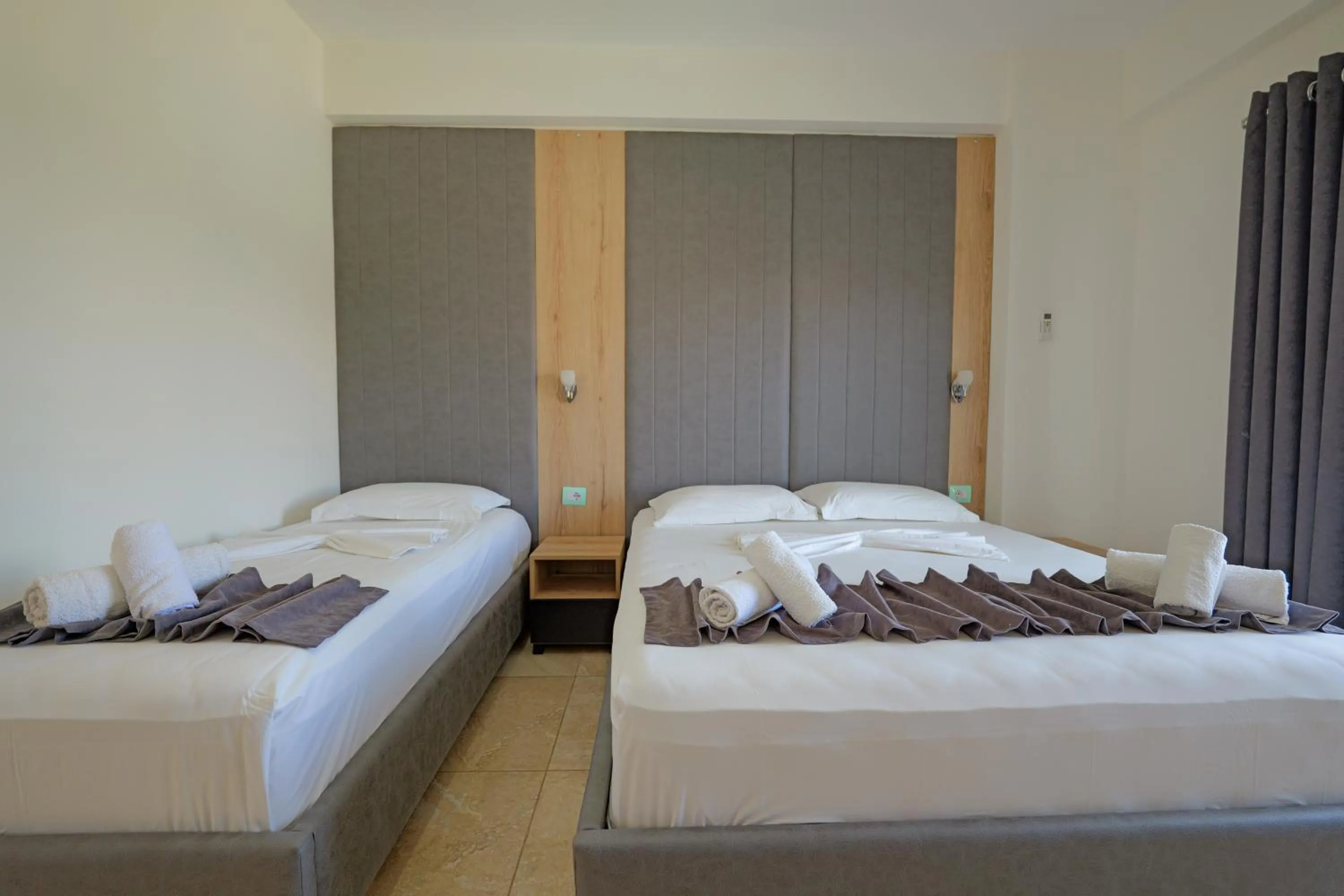 Photo of the whole room, Bed in Hotel Esmerald Ksamil