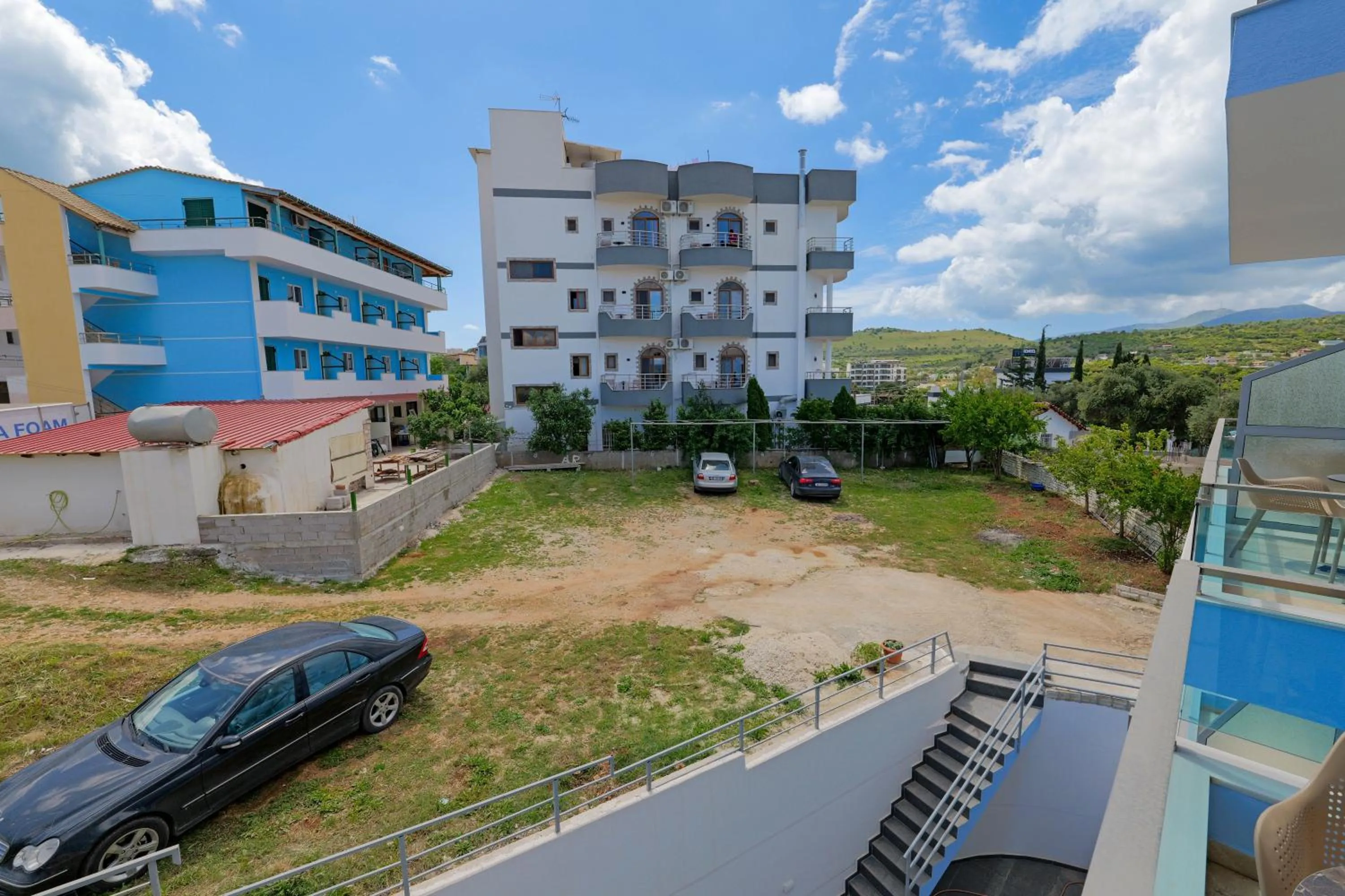 Parking in Hotel Esmerald Ksamil