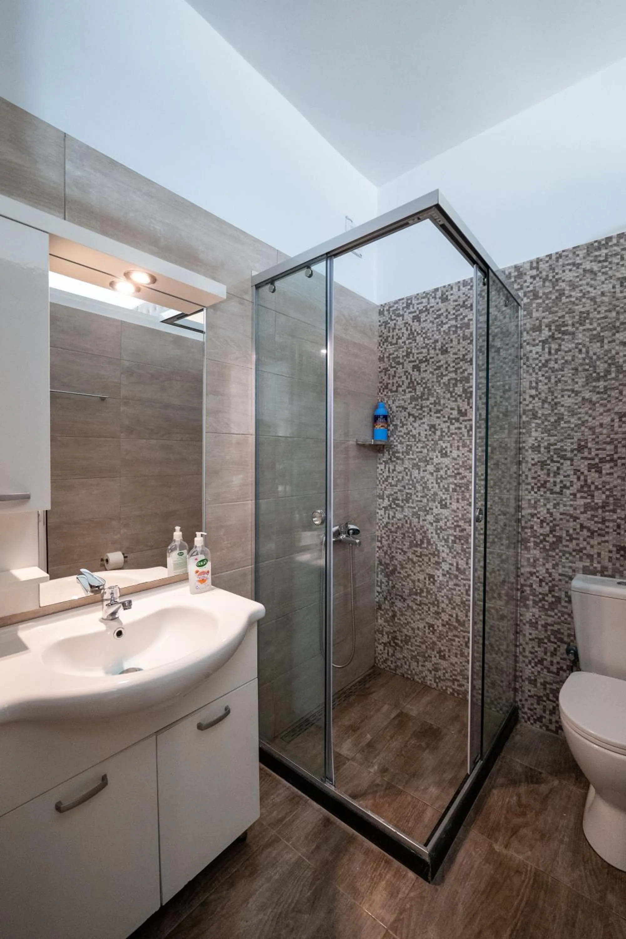 Bathroom in Hotel Esmerald Ksamil