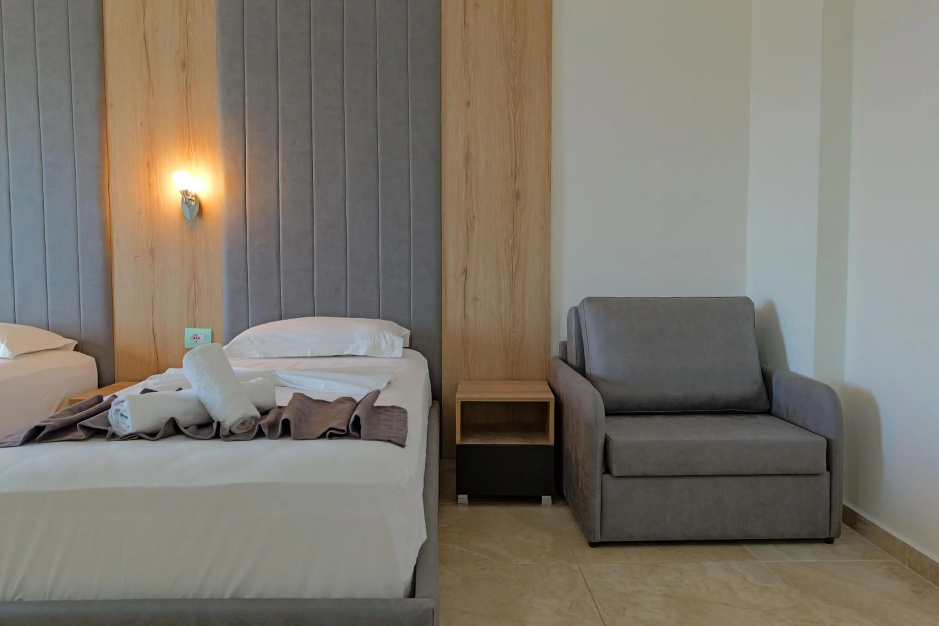 Photo of the whole room, Bed in Hotel Esmerald Ksamil