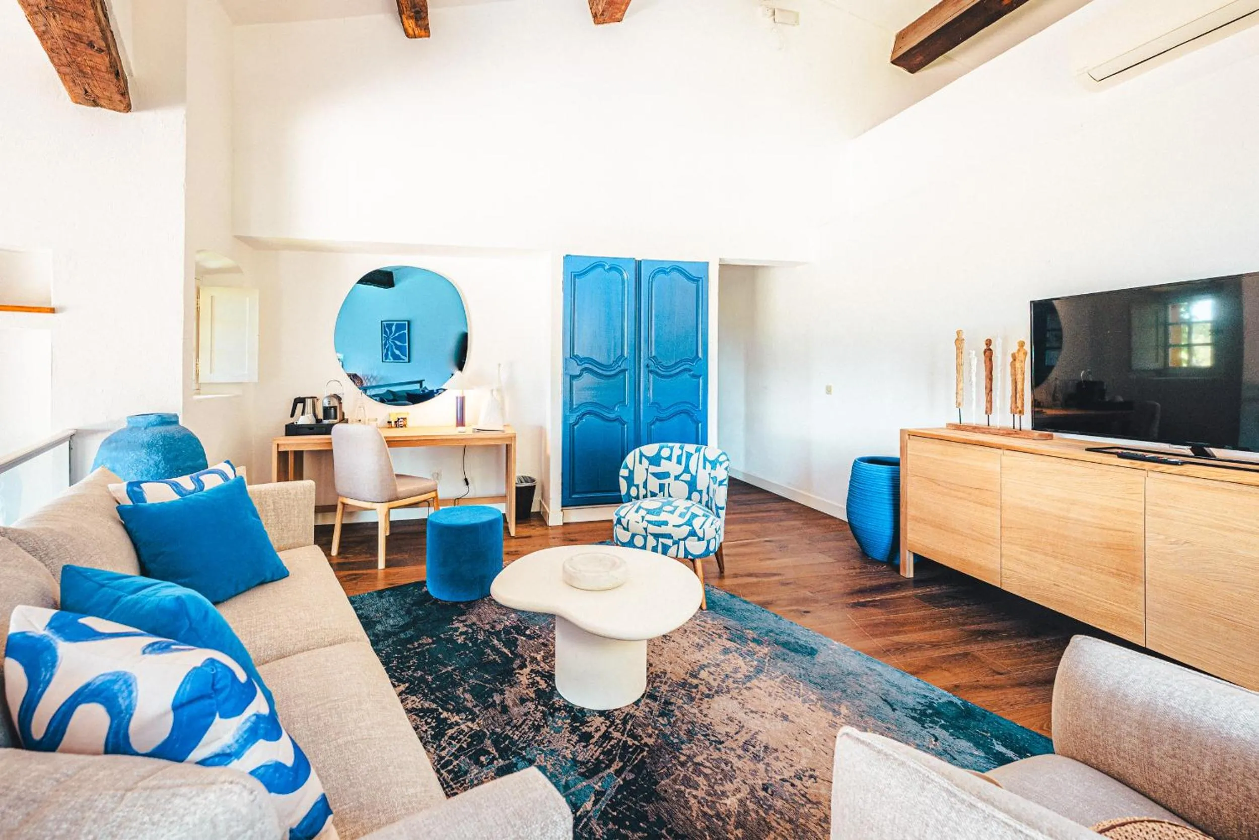 Bedroom in Hôtel La Mandarine