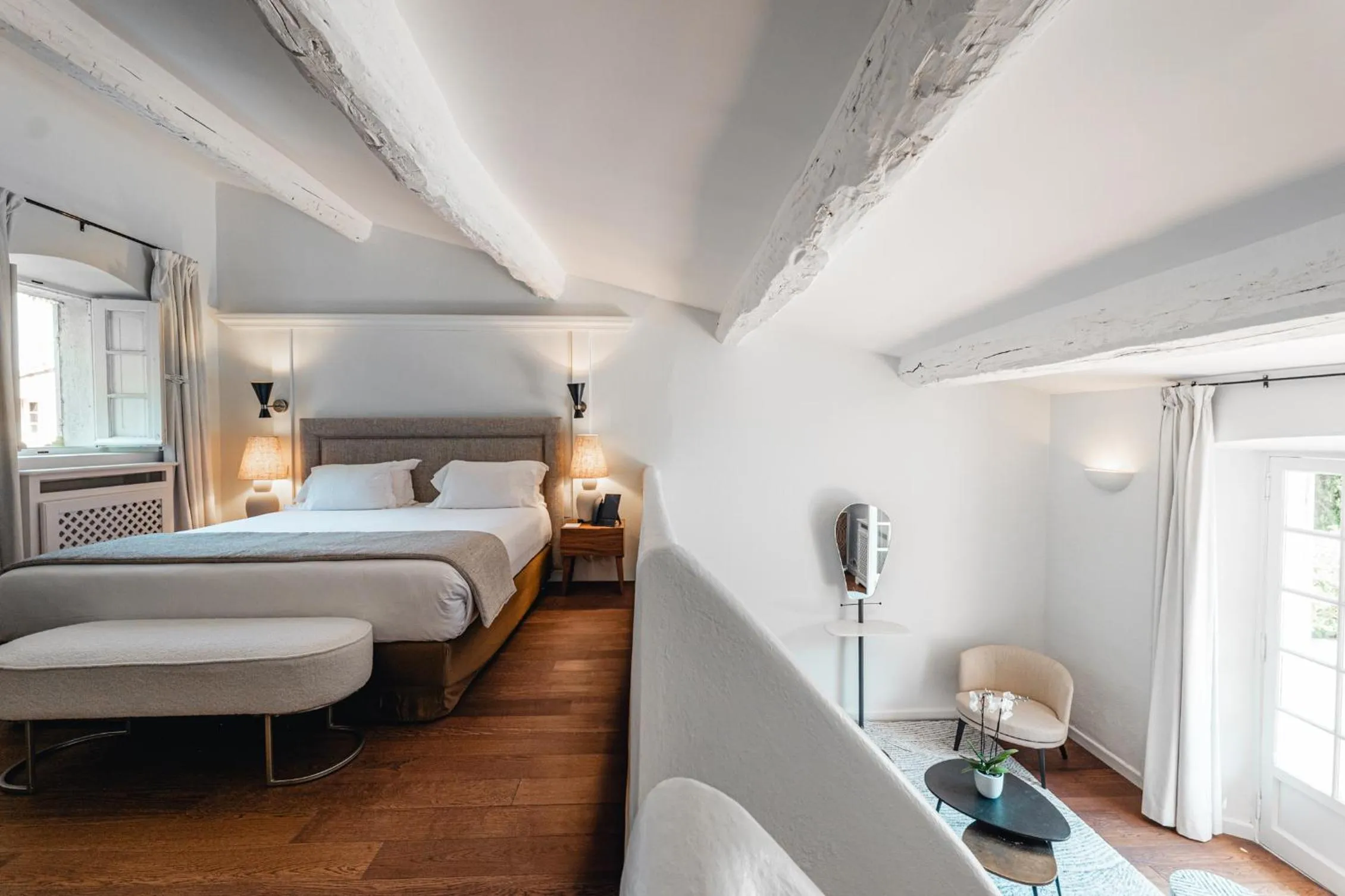 Bedroom in Hôtel La Mandarine