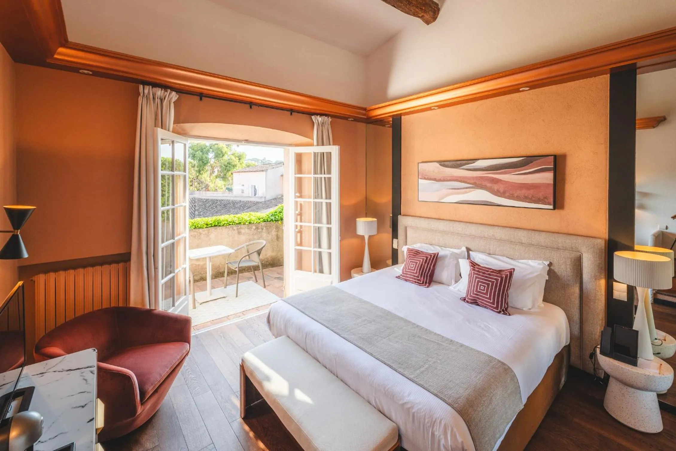 Bedroom in Hôtel La Mandarine