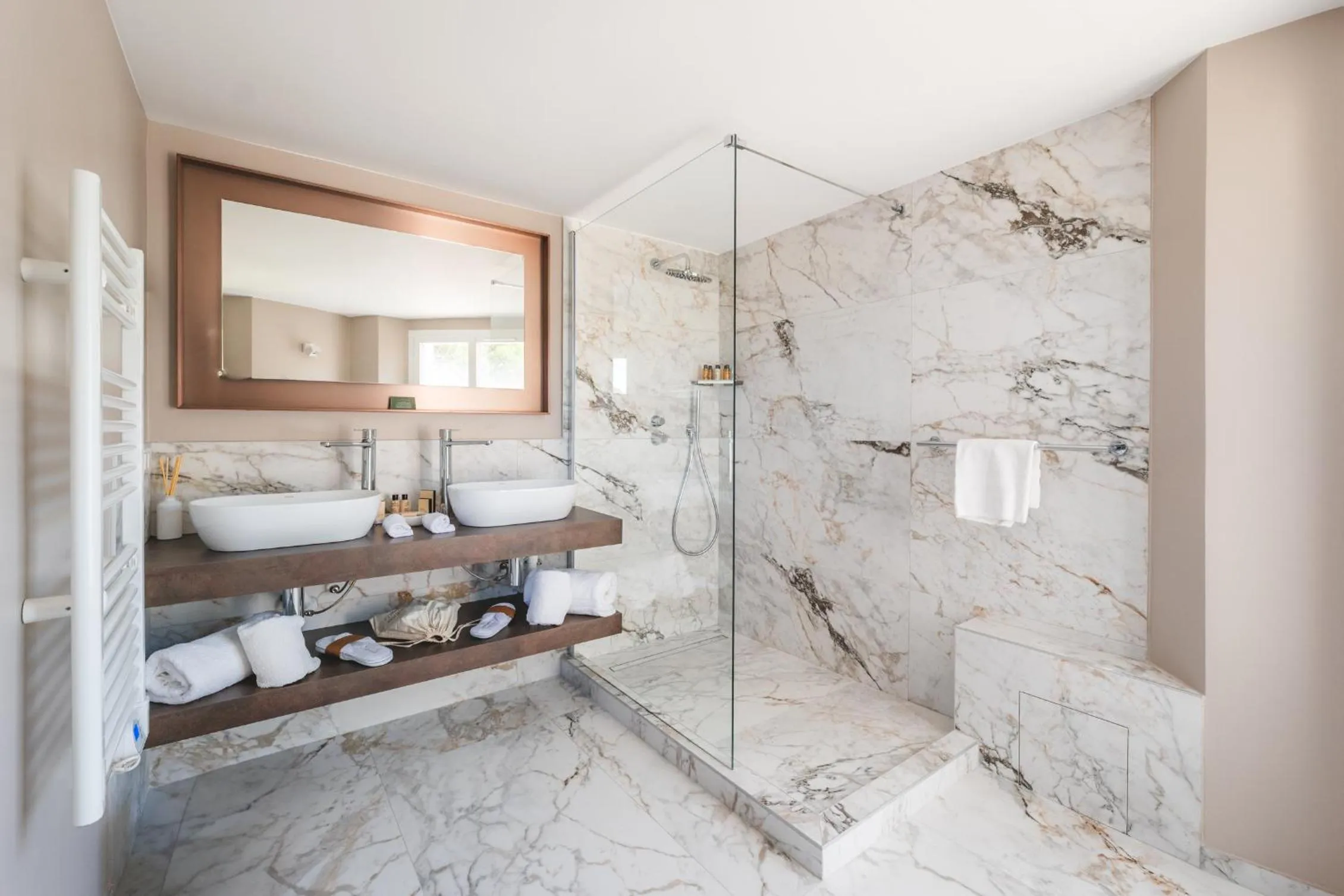 Bathroom in Hôtel La Mandarine