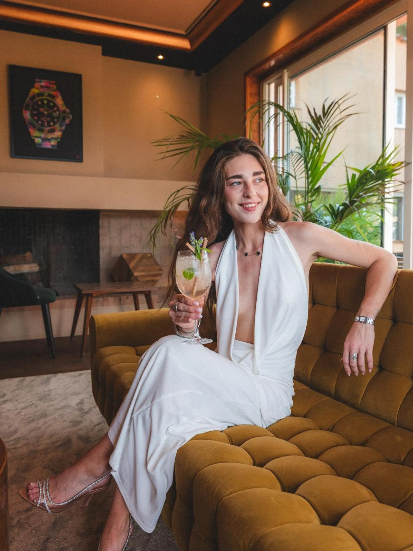 Lounge or bar in Hôtel La Mandarine