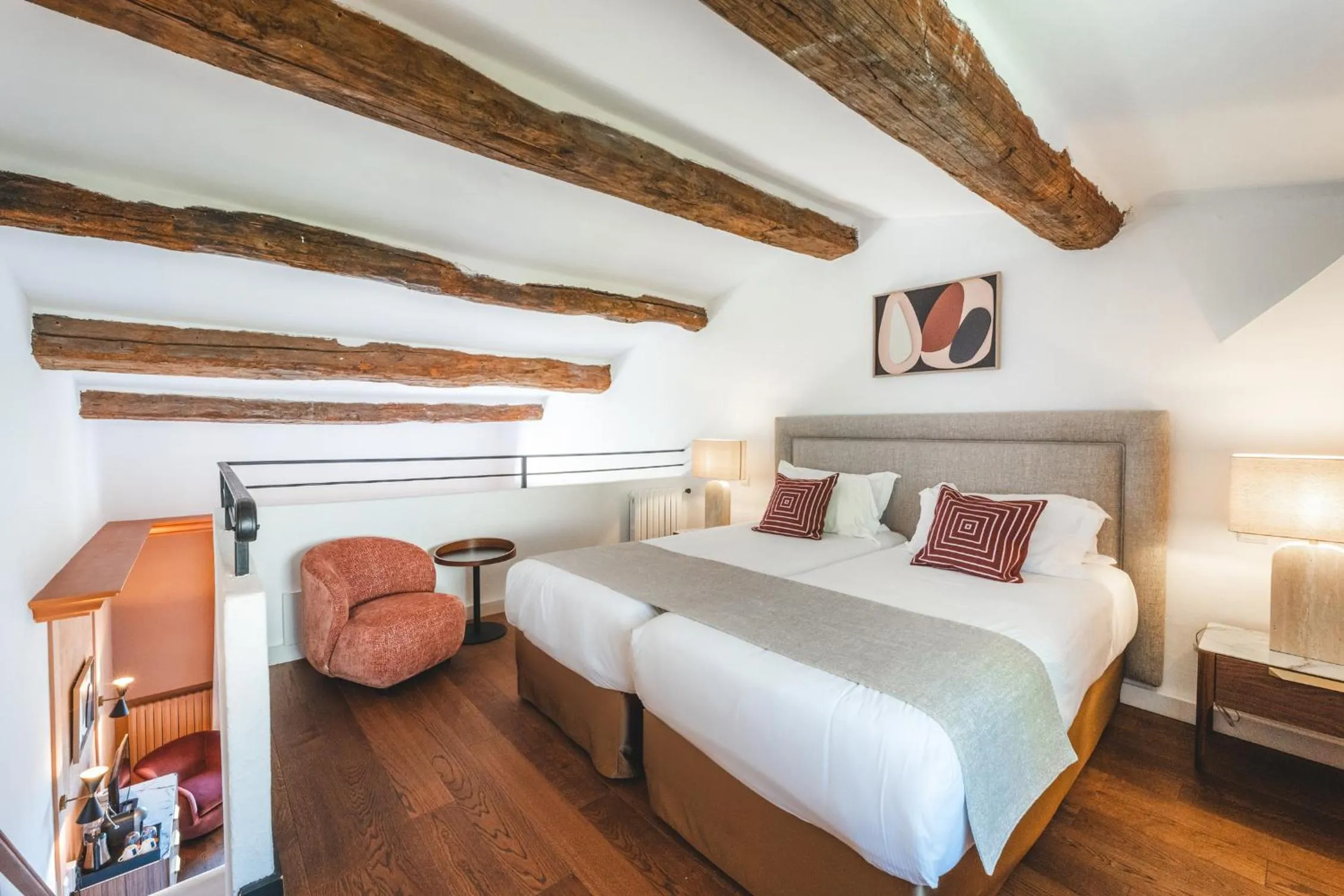 Bedroom in Hôtel La Mandarine