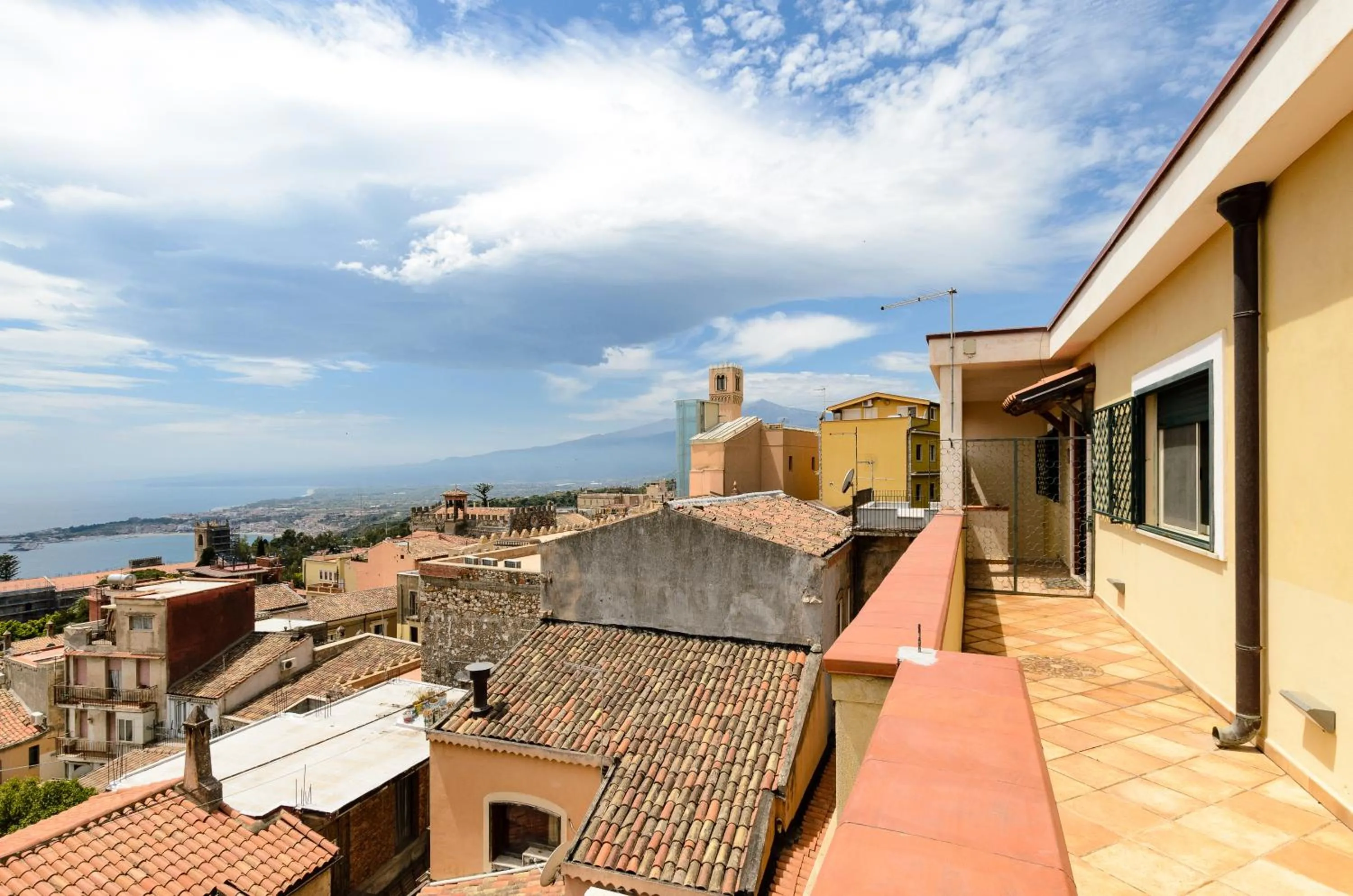 Balcony/Terrace in Sunset Holiday Home Taormina