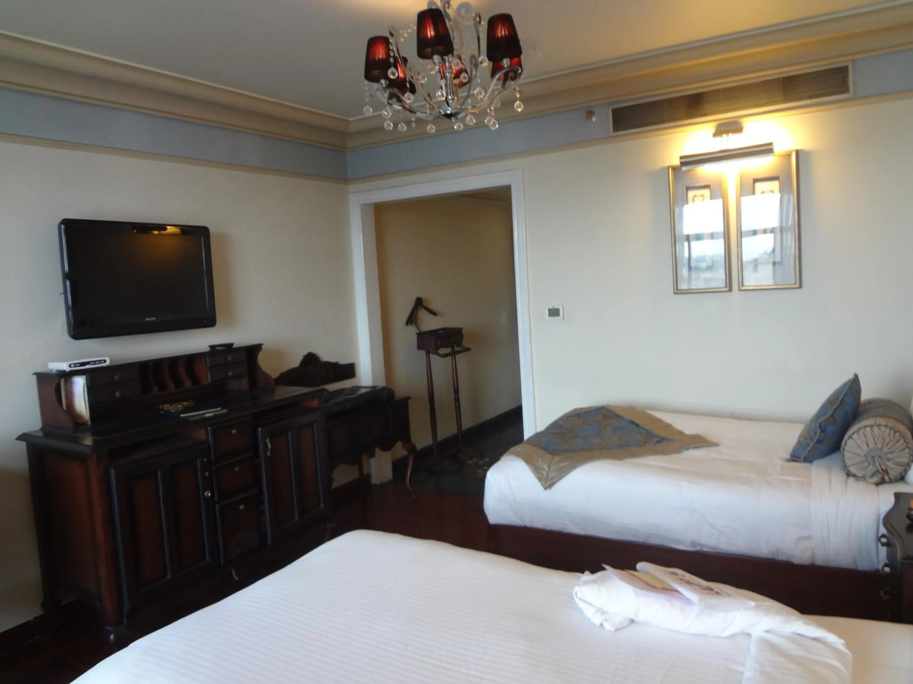 Bedroom, Bed in Tuli Imperial