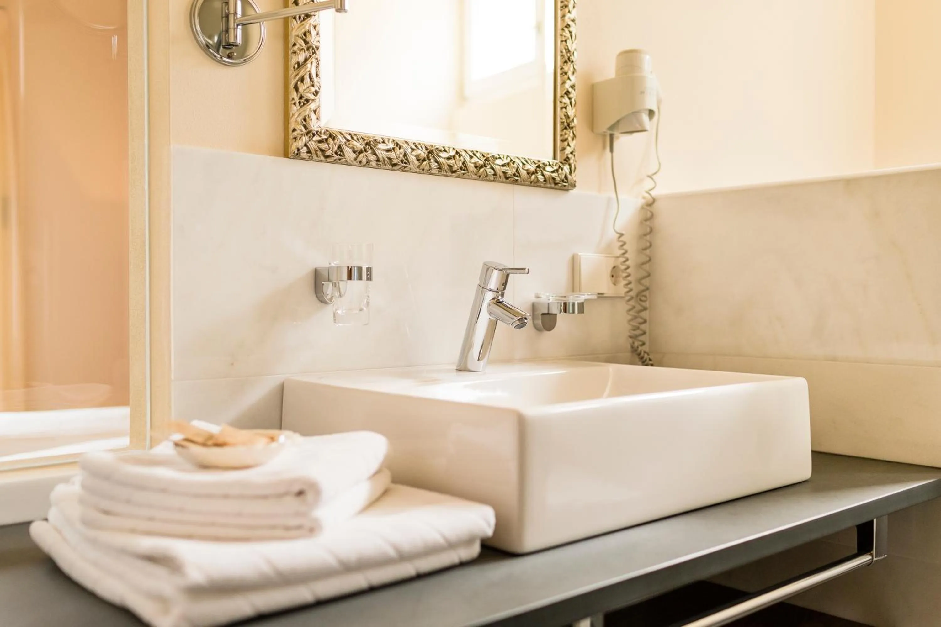 Bathroom in Hotel Residence Pernhof