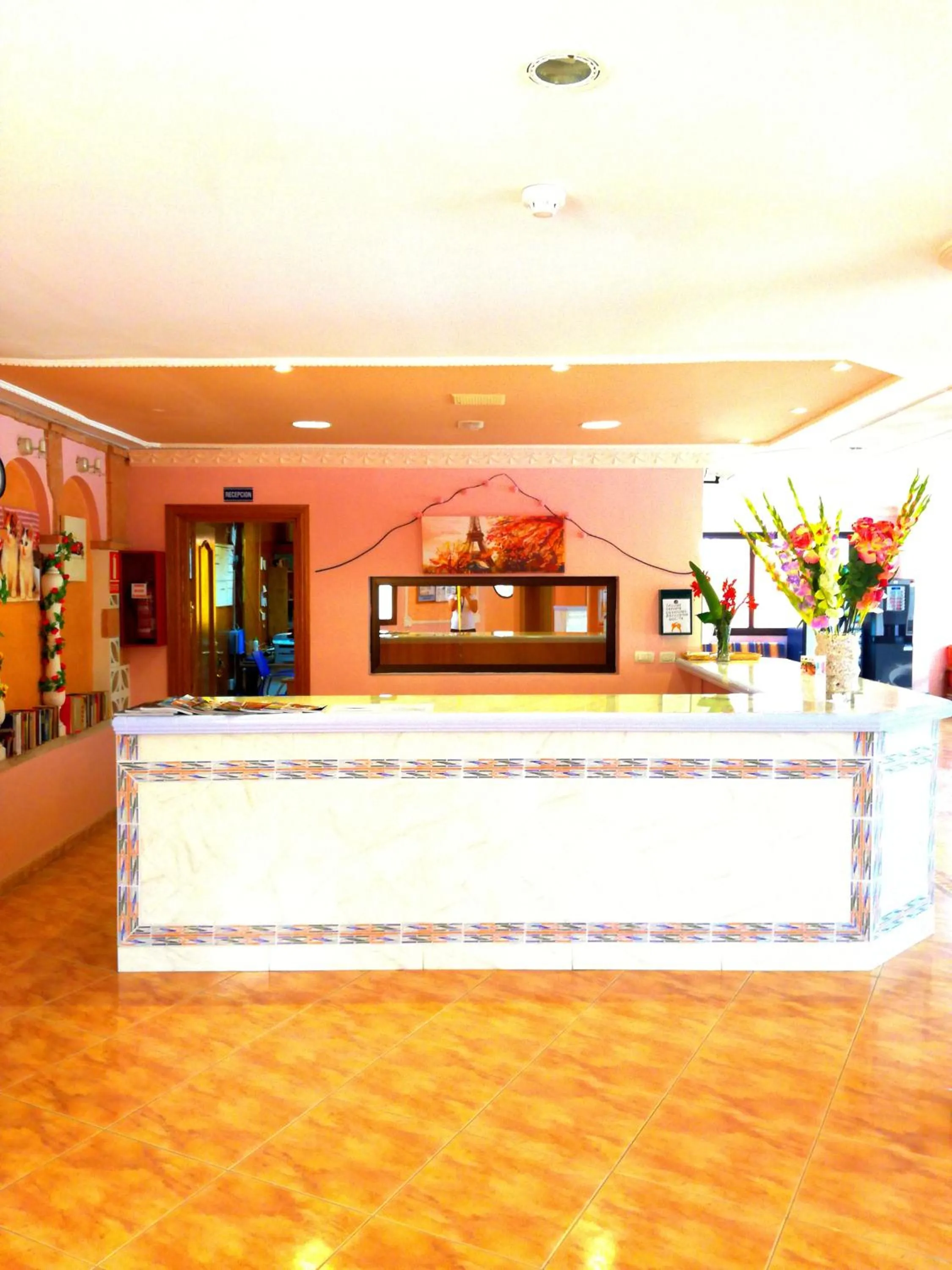 On site, Lobby/Reception in Apartamentos Parque Carolina