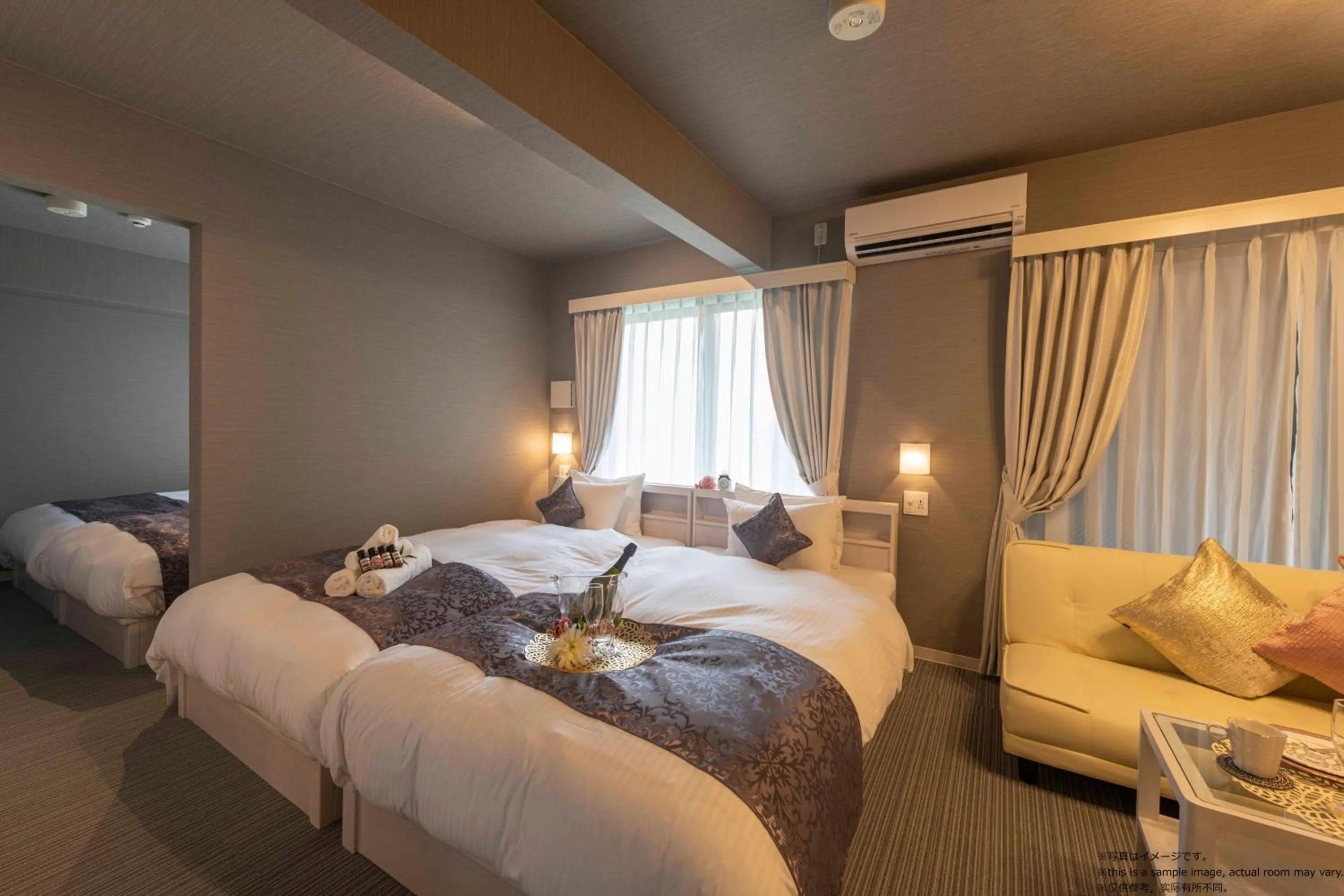 Photo of the whole room, Bed in Framboise KYOTO Hotel de charme