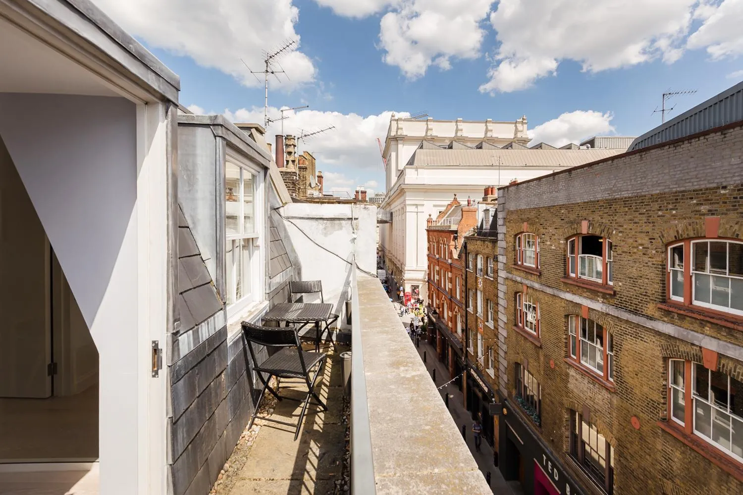 Property building in Prime Apartments in Covent Garden