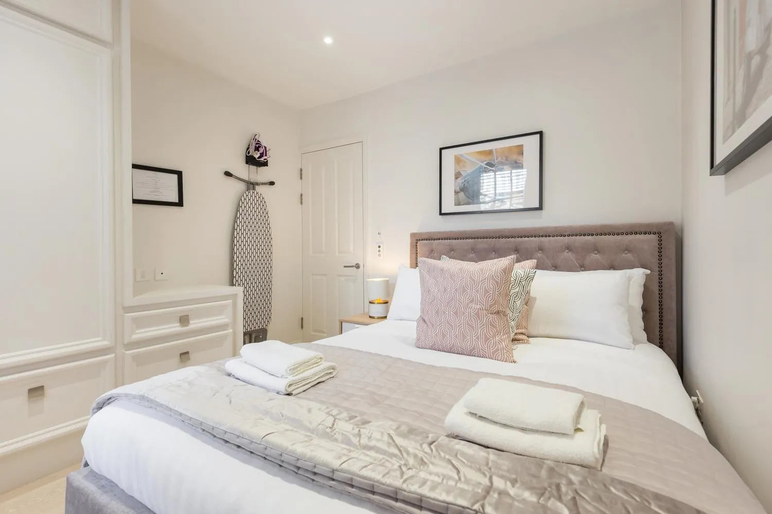 Bed in Prime Apartments in Covent Garden