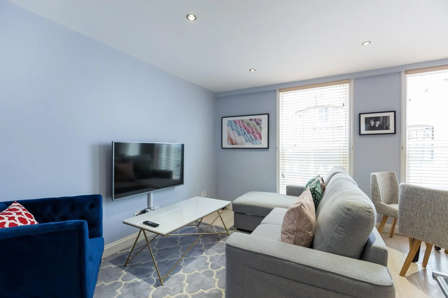 Communal lounge/ TV room in Prime Apartments in Covent Garden