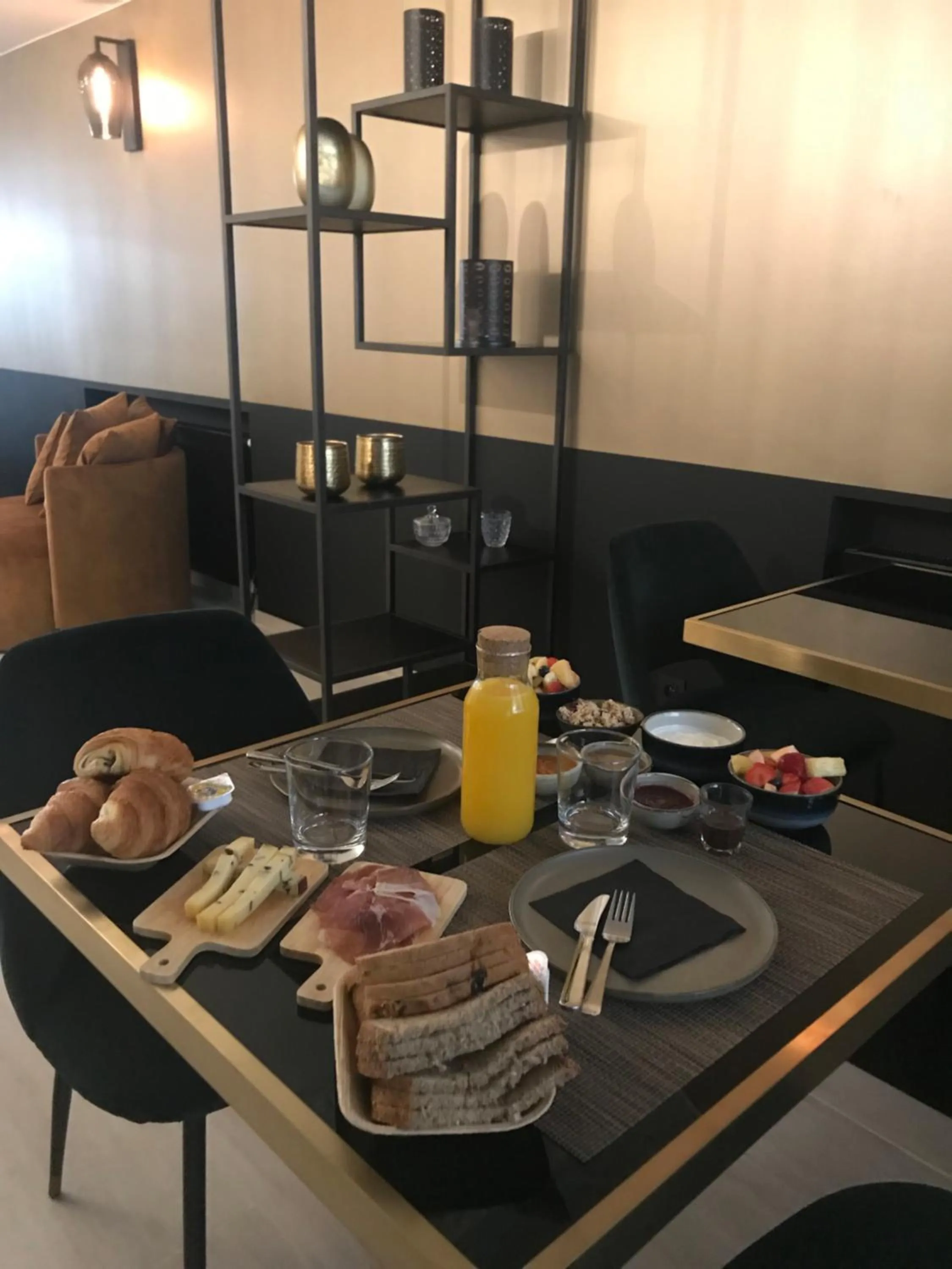 Breakfast in B in Antwerp