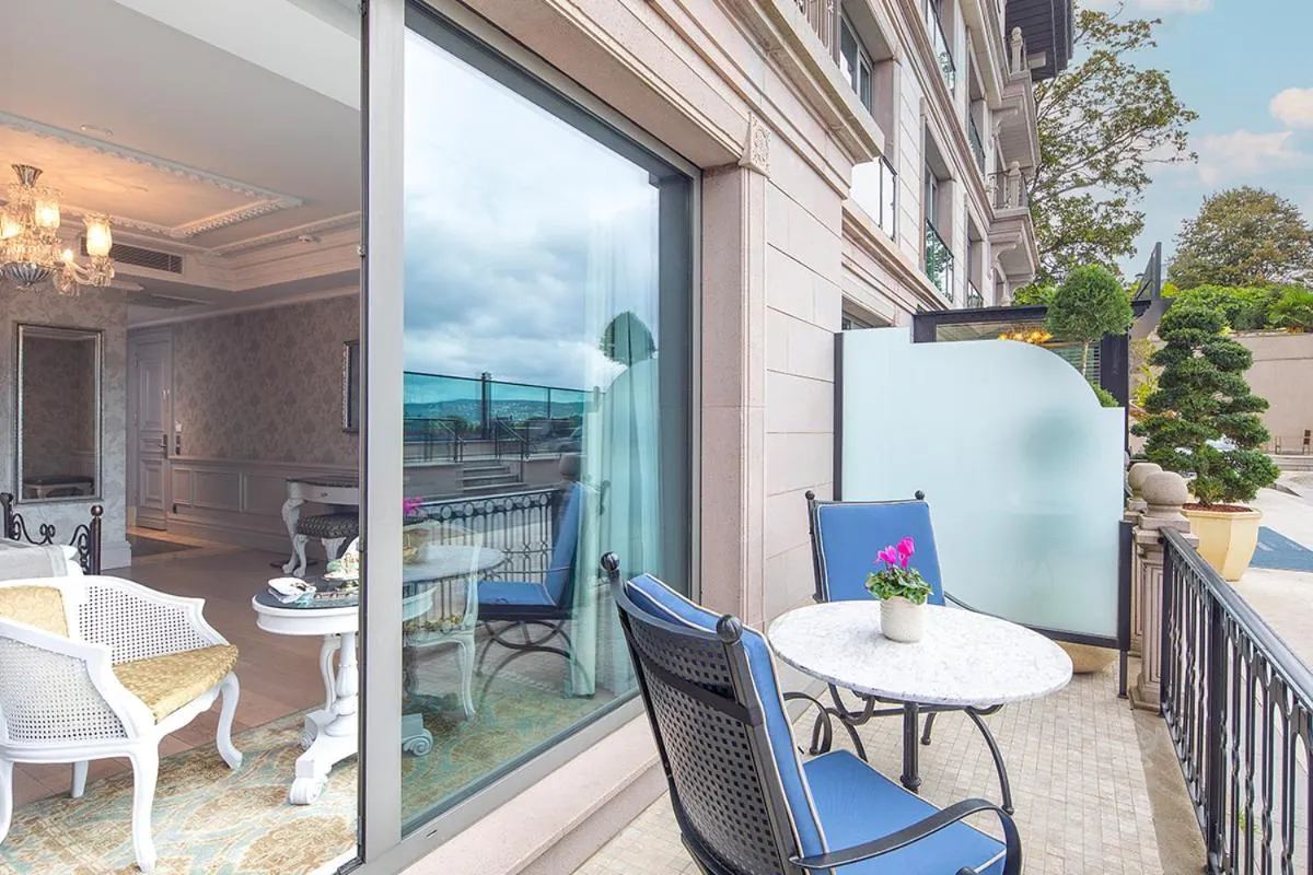 Patio in MFB Tarabya Hotel