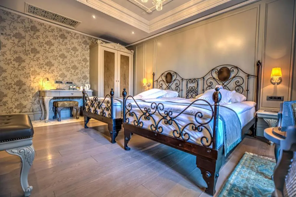 Bed in MFB Tarabya Hotel