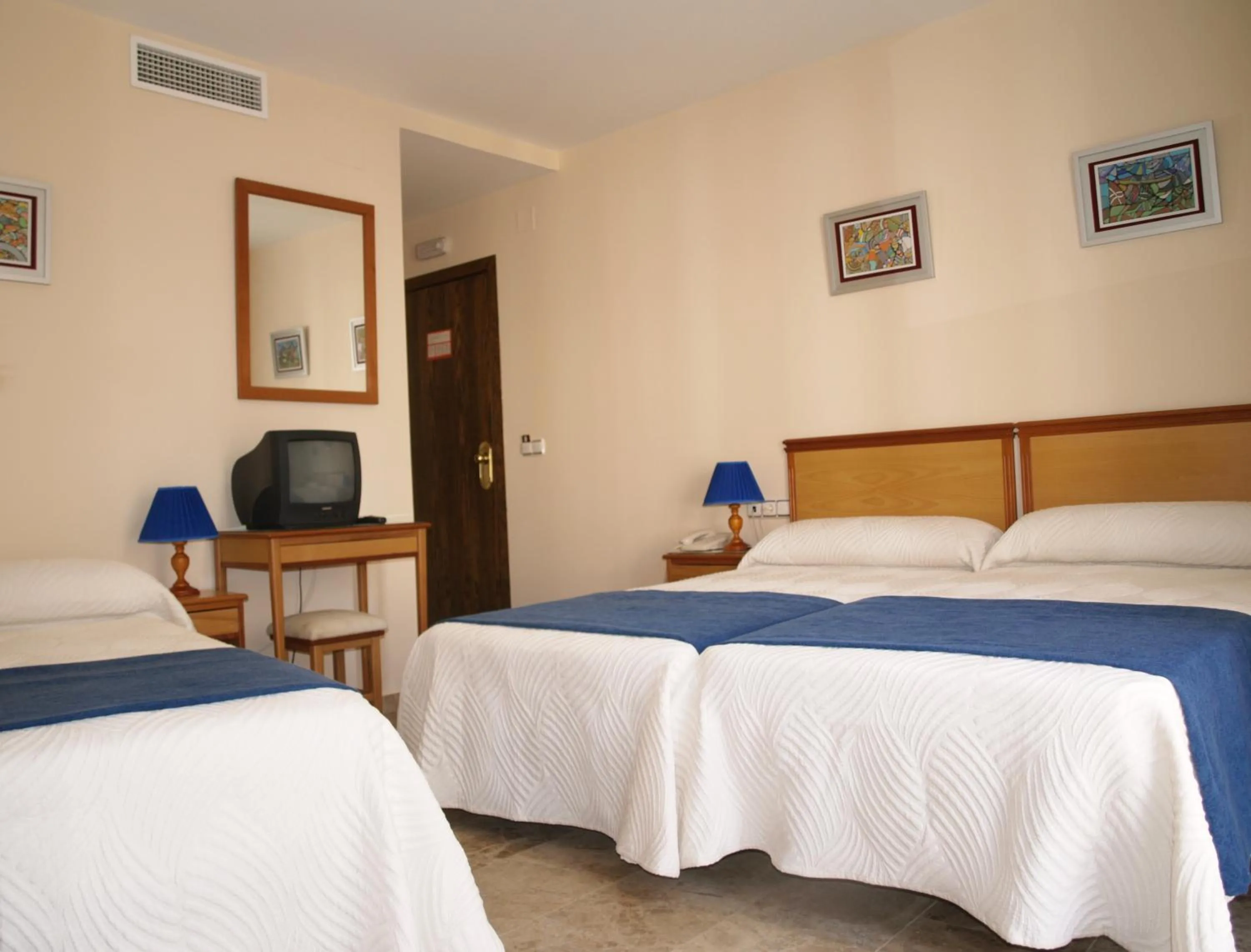Photo of the whole room, Bed in Hotel Al-Yussana