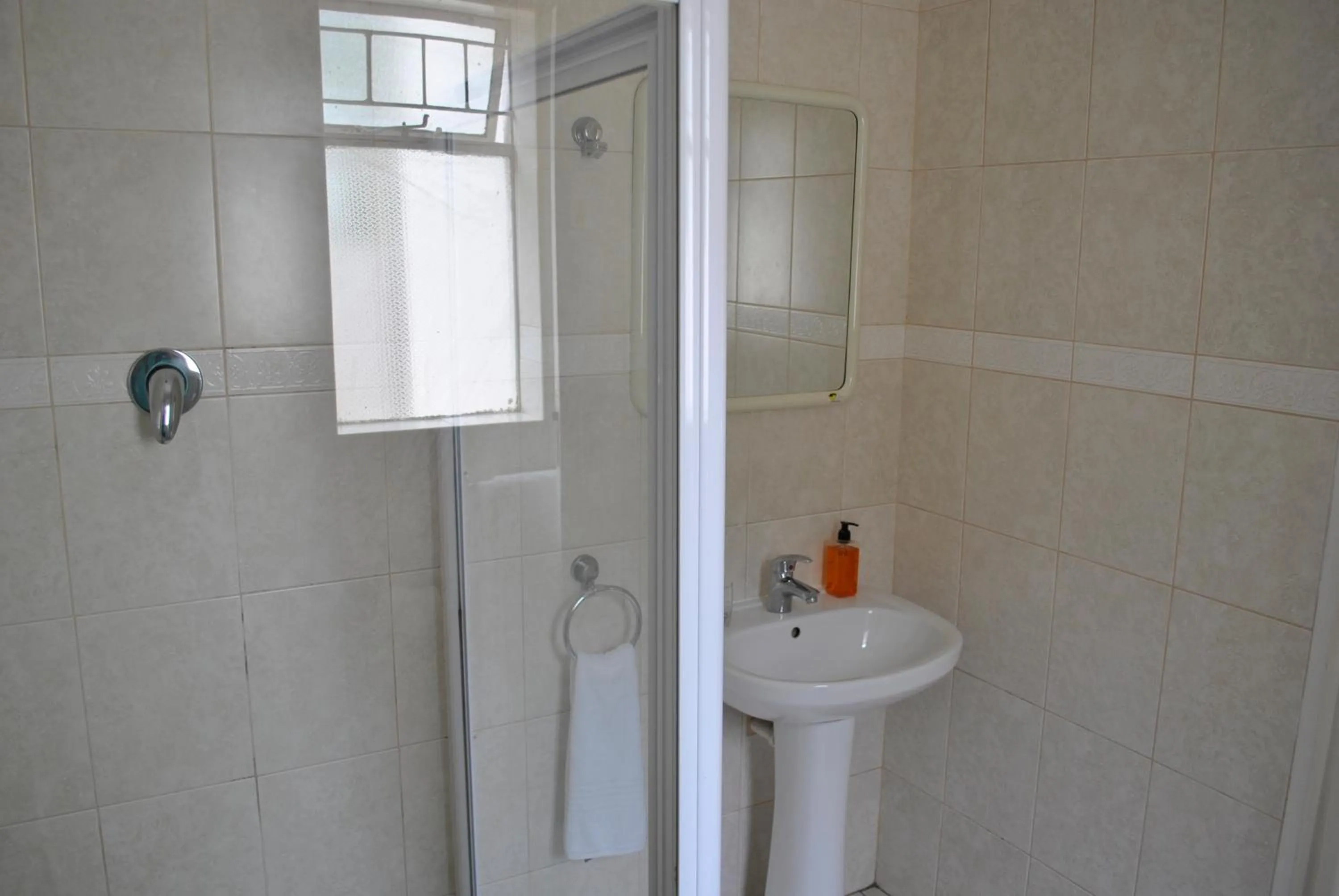 Bedroom in Cotswold House Residence