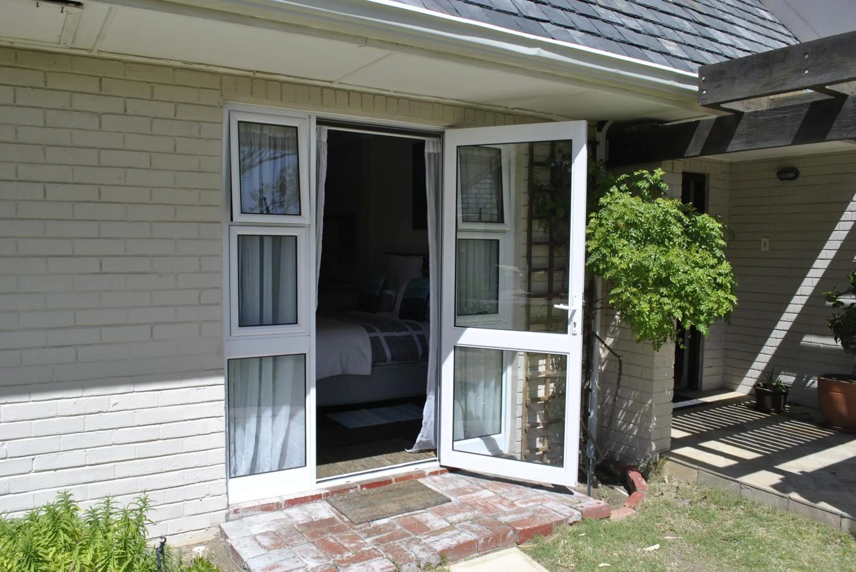 Garden in Cotswold House Residence