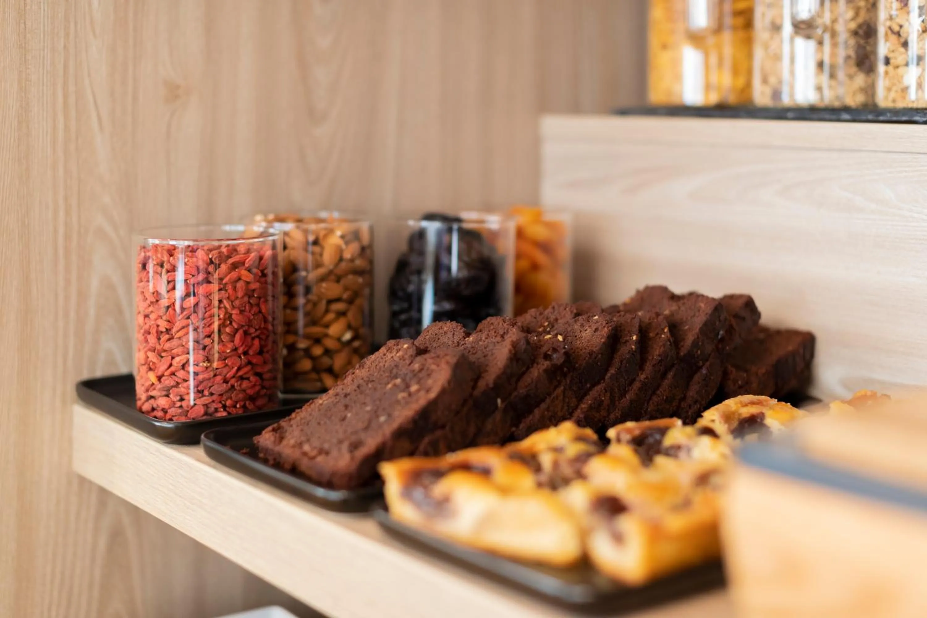 Breakfast in Aparthotel 37 Lodge Courbevoie Paris La Défense