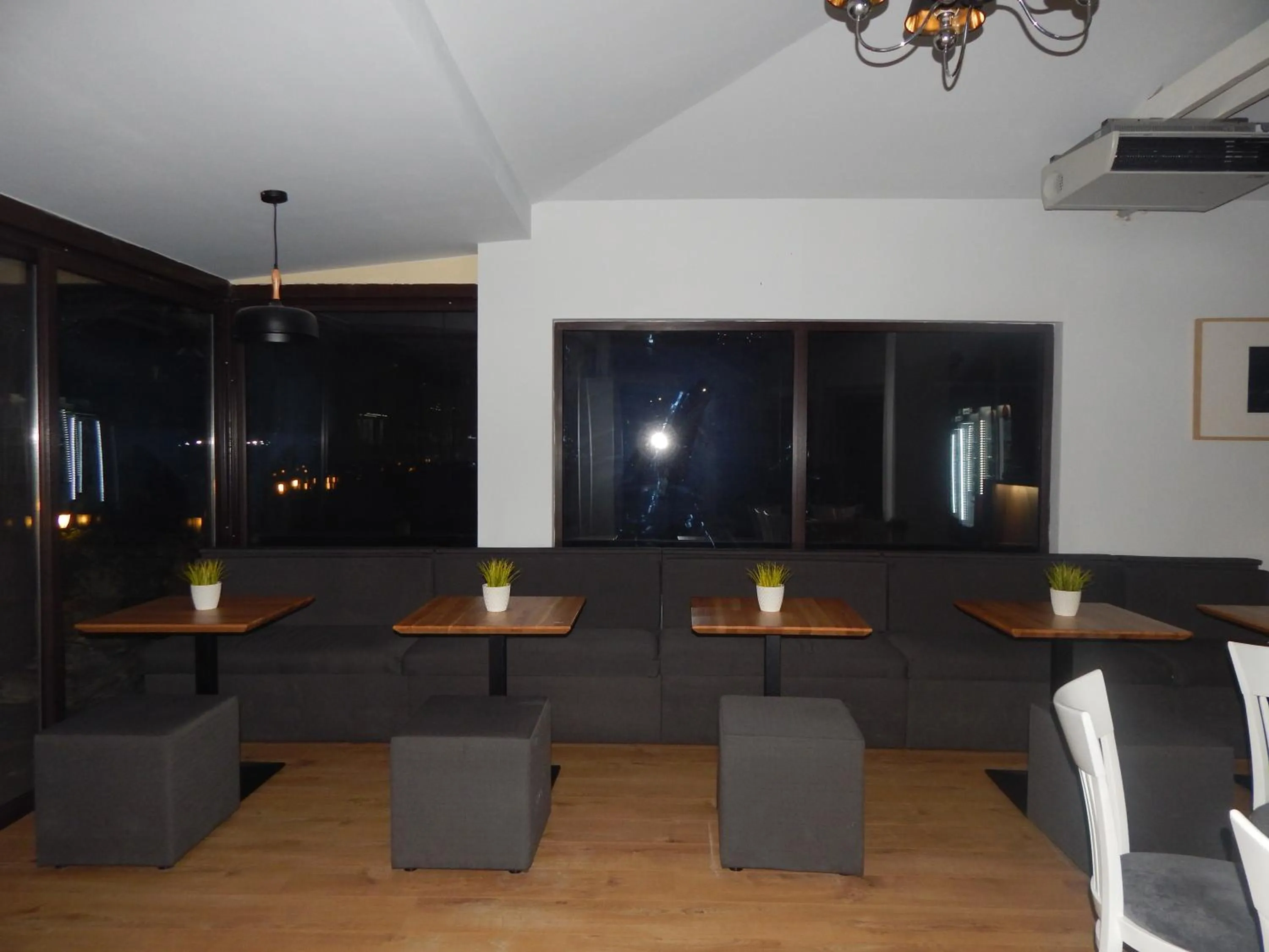 Restaurant/places to eat in Rio Family Hotel